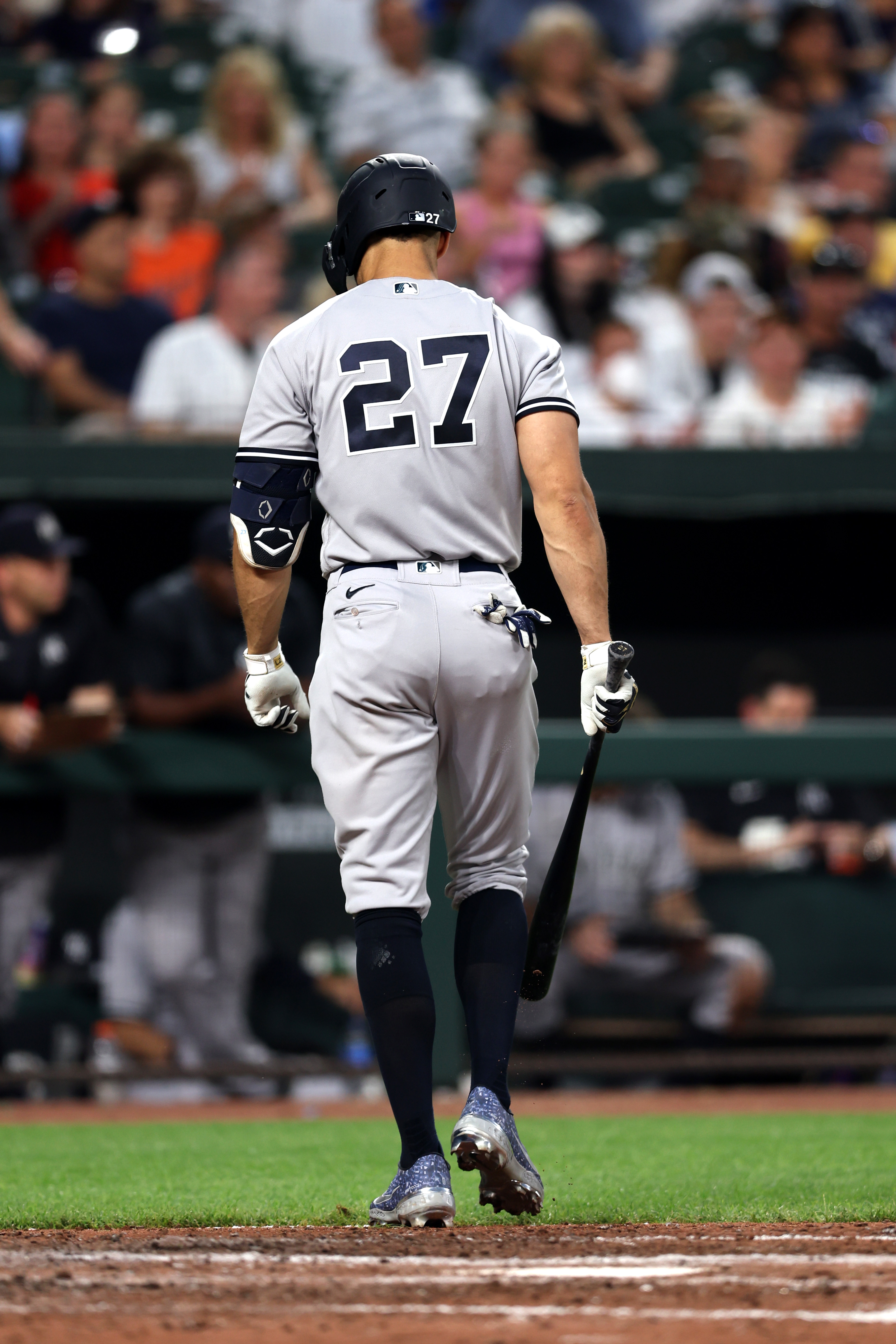 Giancarlo Stanton injury update: Yankees star (knee) unlikely to