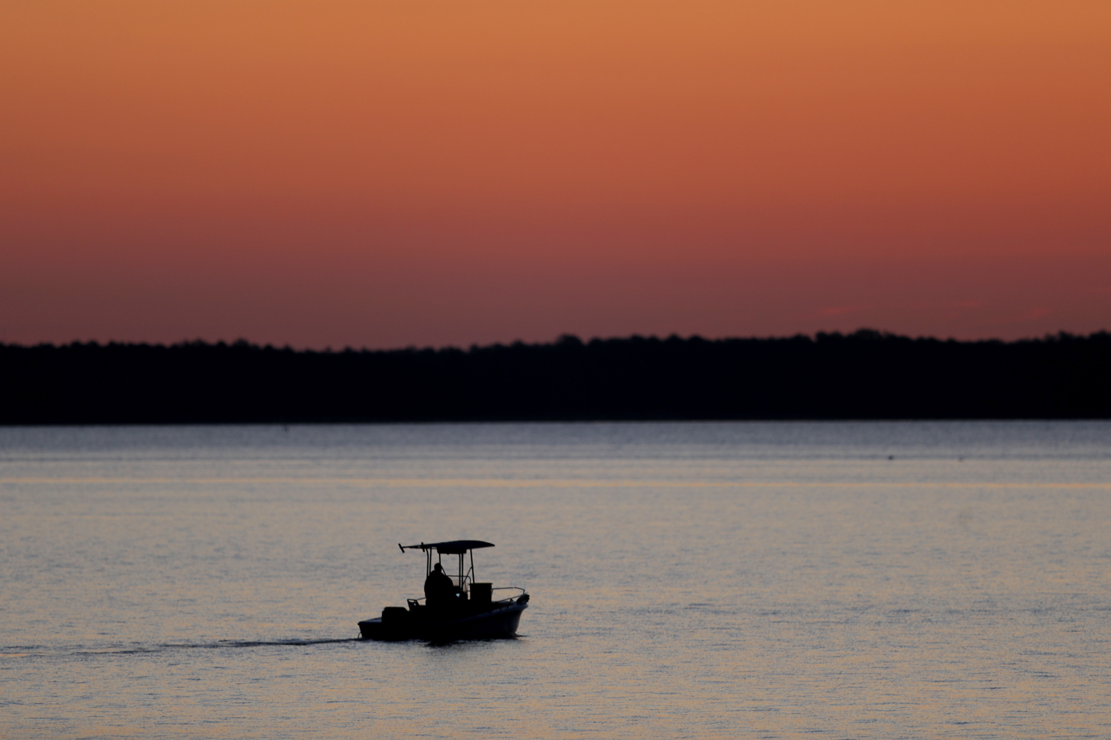 Fishermen Pull An Empty Net From The Chesapeake Bay High-Res Stock