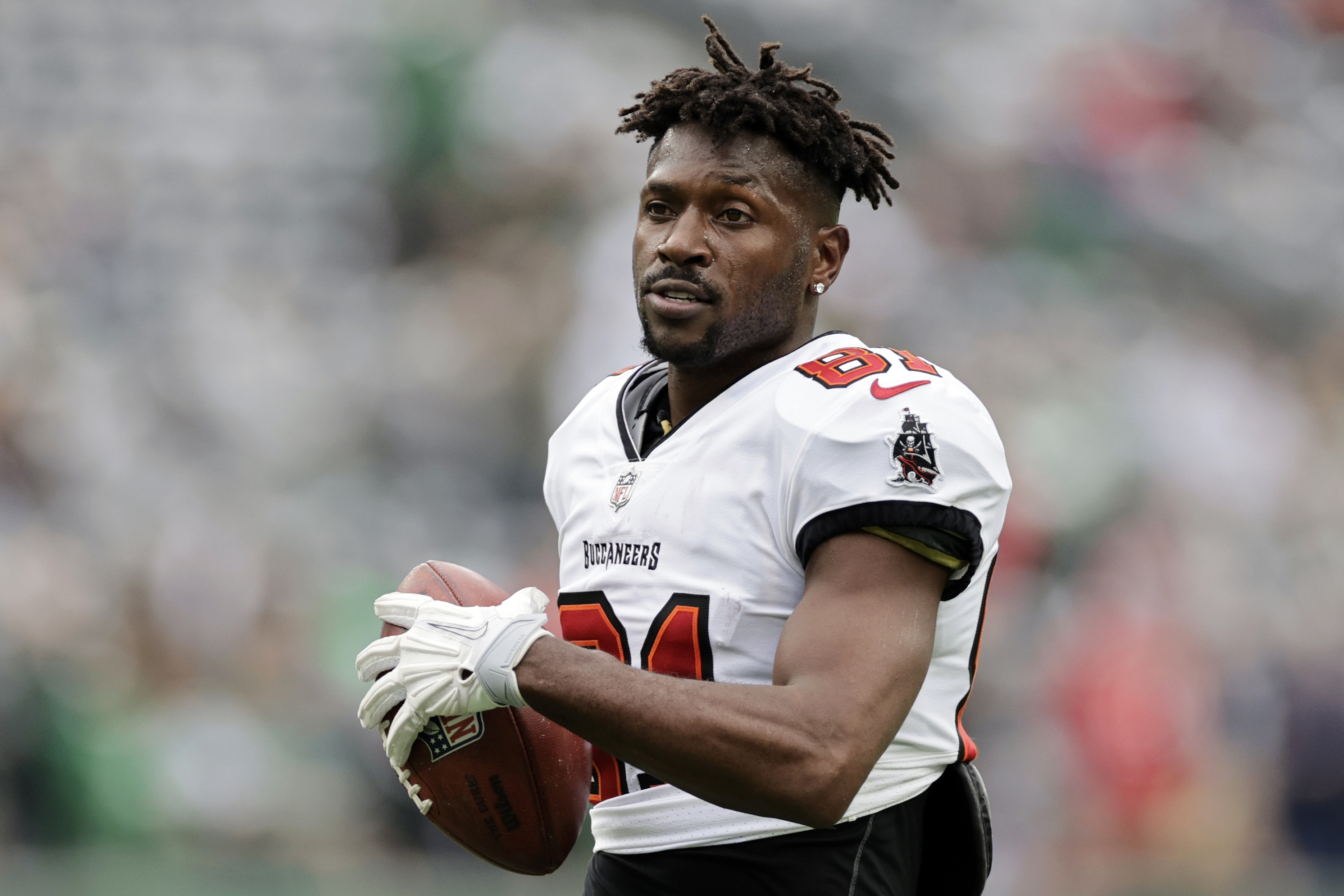 Charges dropped against ex-NFL wide receiver Antonio Brown - The Boston  Globe