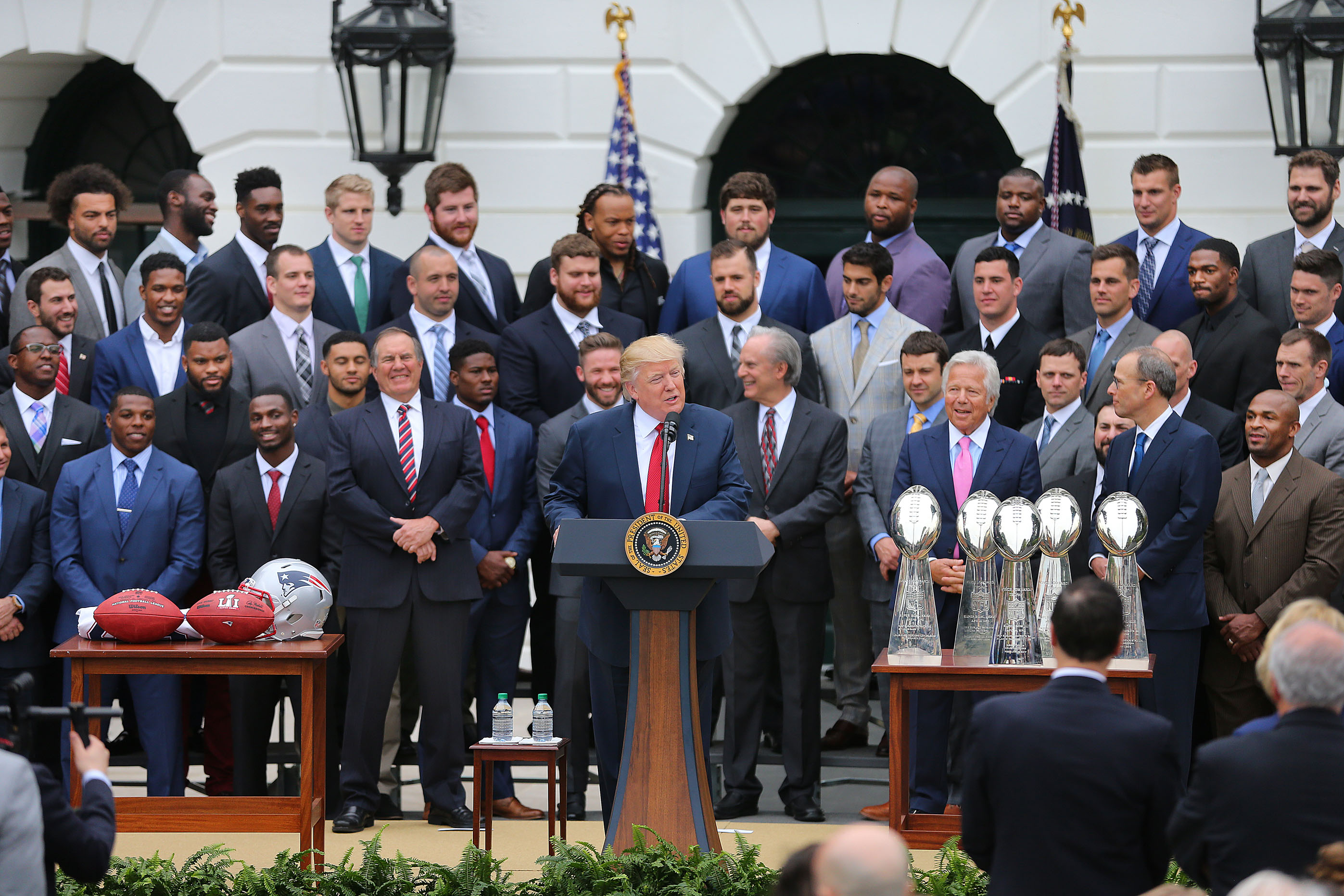 Some Red Sox players, personnel decline Trump's White House invite