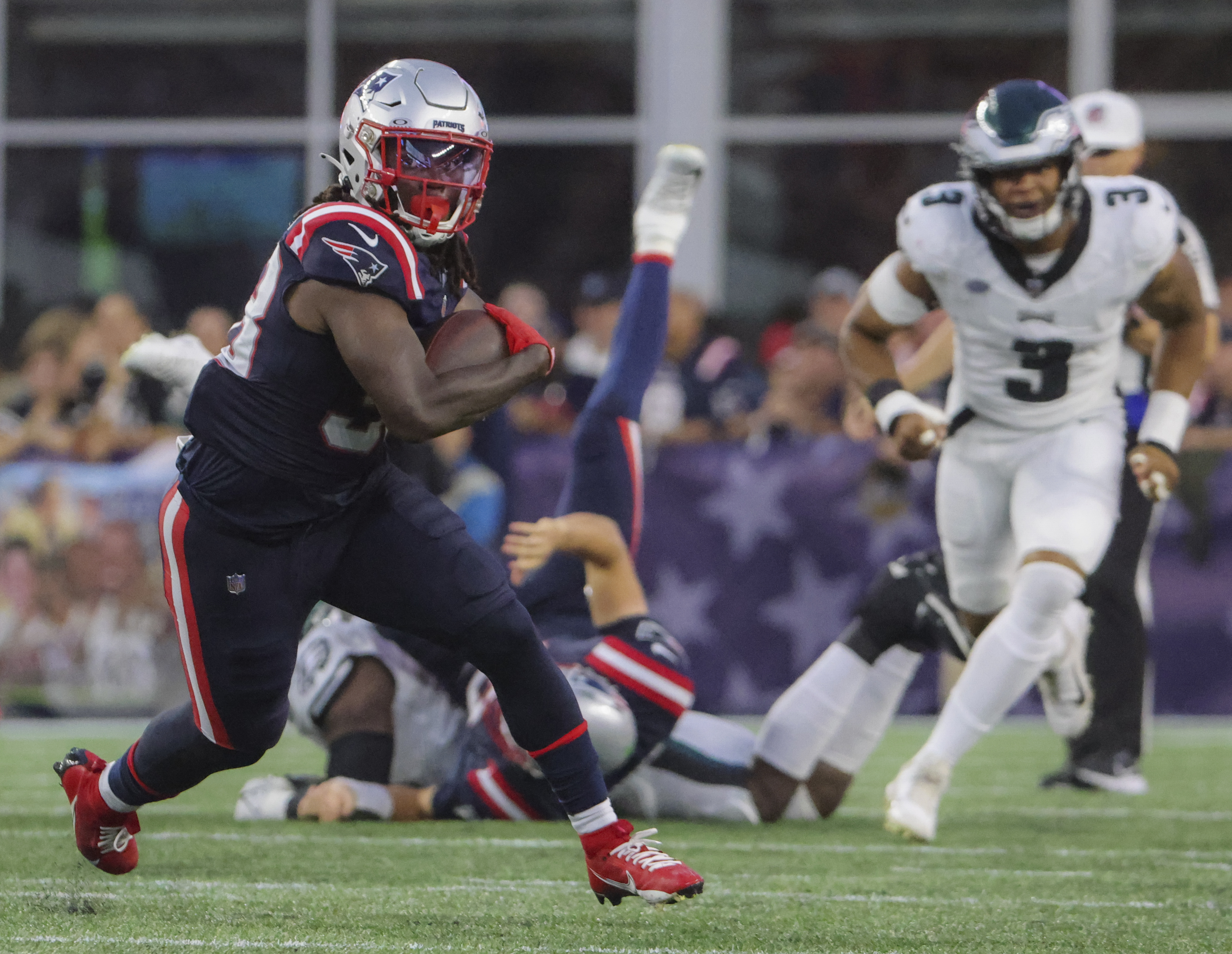 New England Patriots rookie LB Ja'Whaun Bentley earning trust