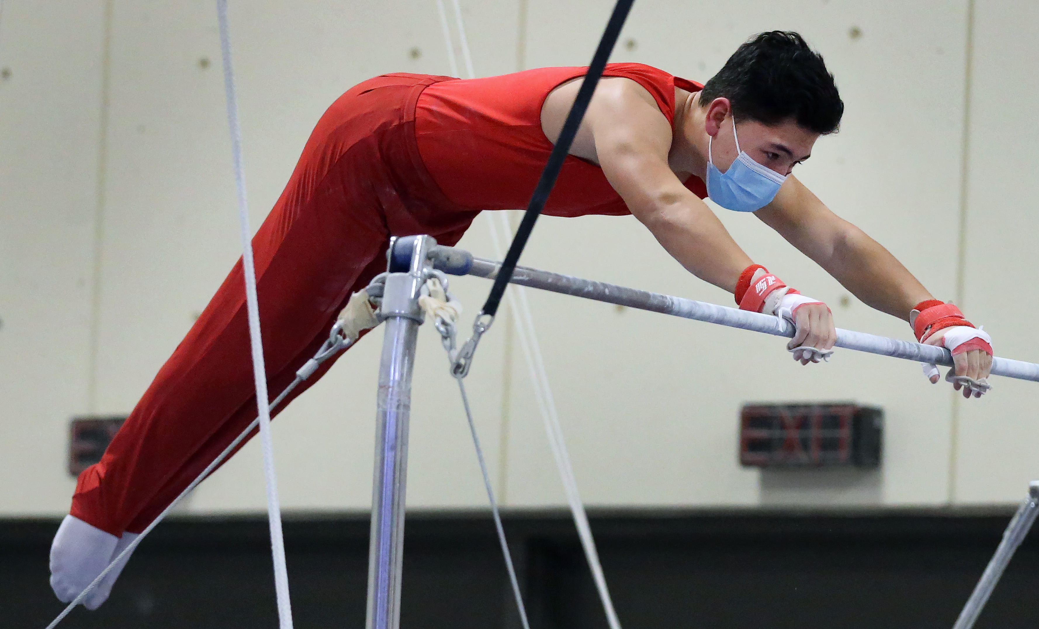 WholeHogSports - UA gymnastics faces first non-top 20 team