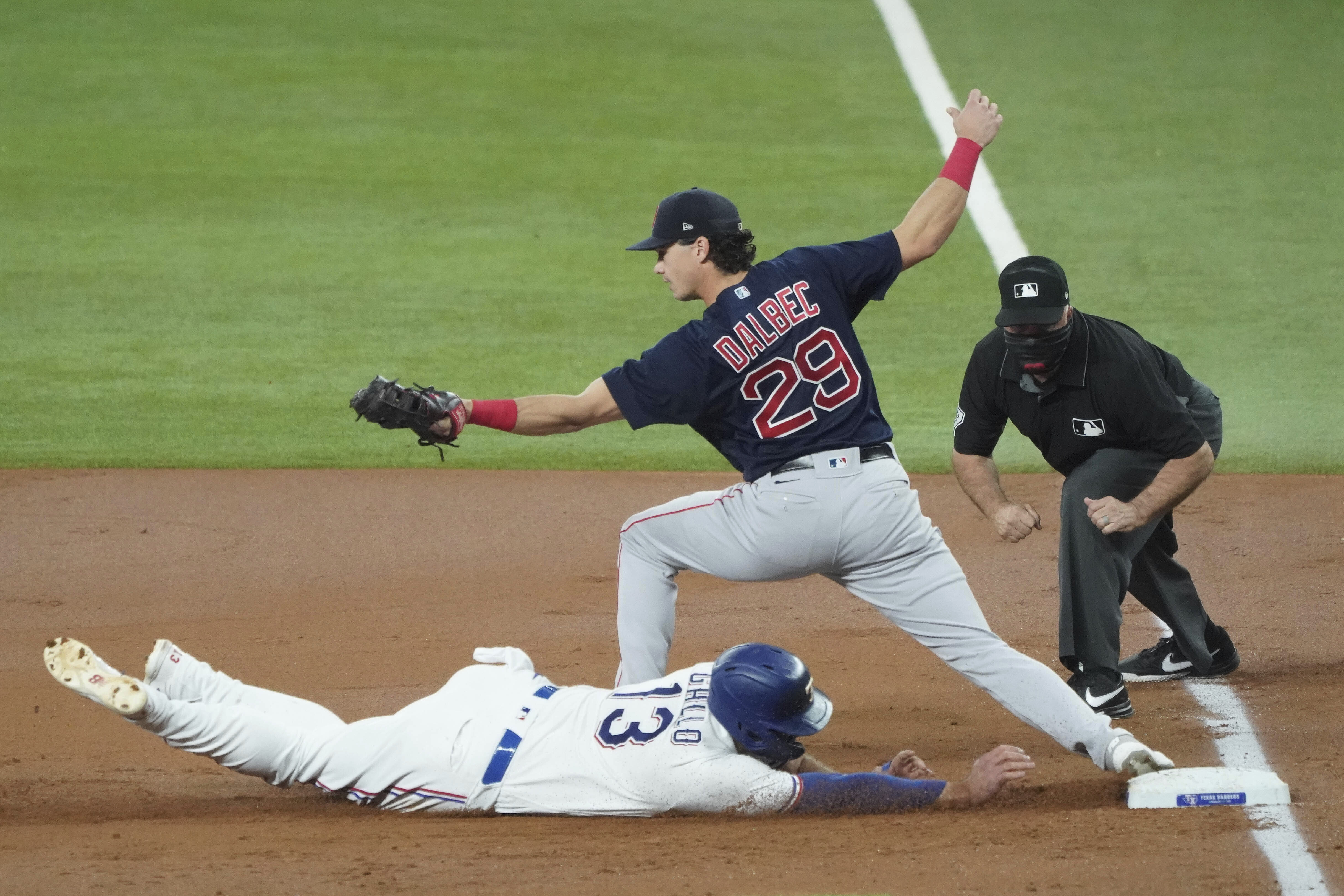 Rangers' Joey Gallo gets his chance at first base