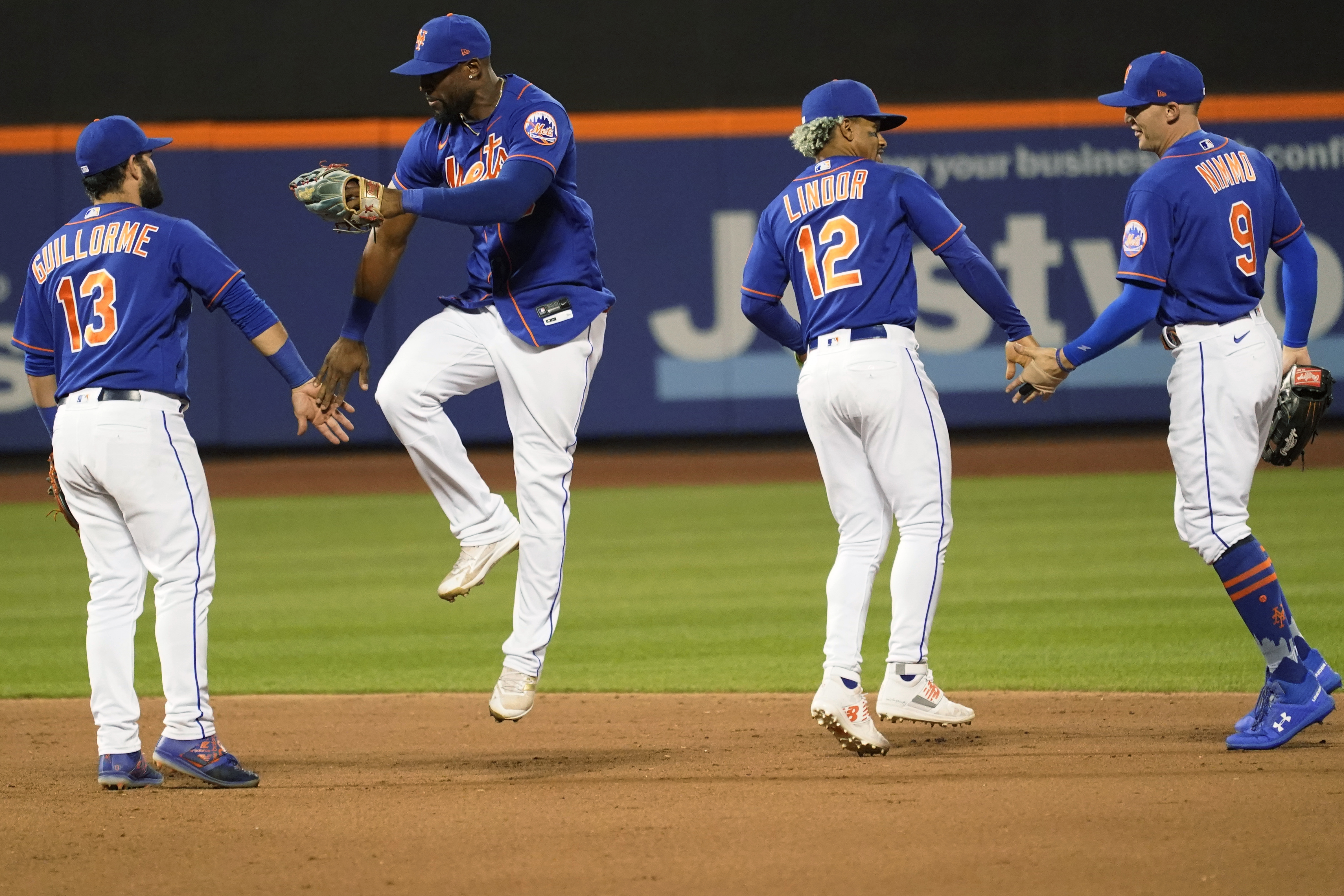 Noah Syndergaard pitches perfect inning in rehab start for Syracuse