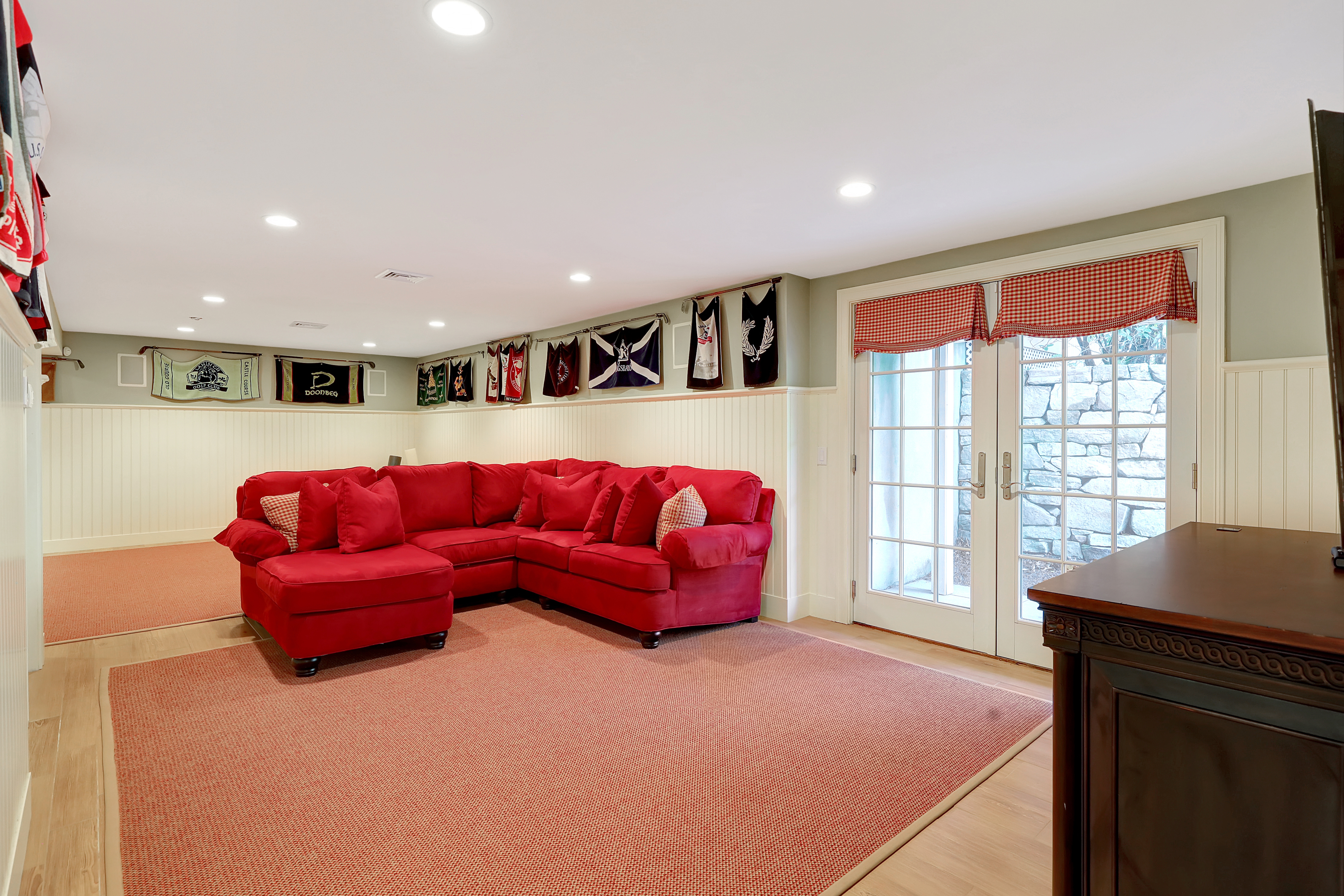 125-greensward-road-mashpee-kitchen-island