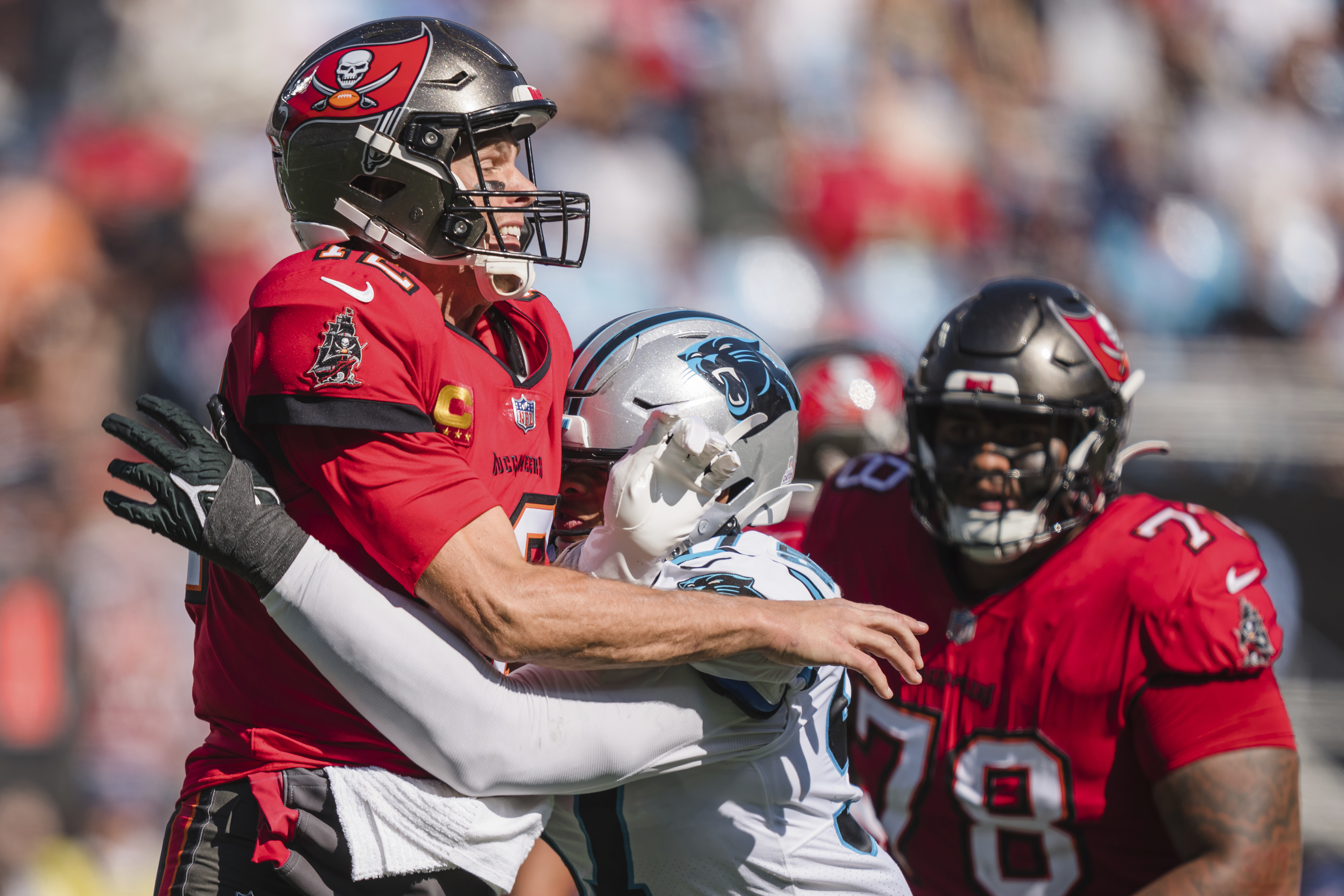 Disaster deepens for Tom Brady, Buccaneers with shocking loss to