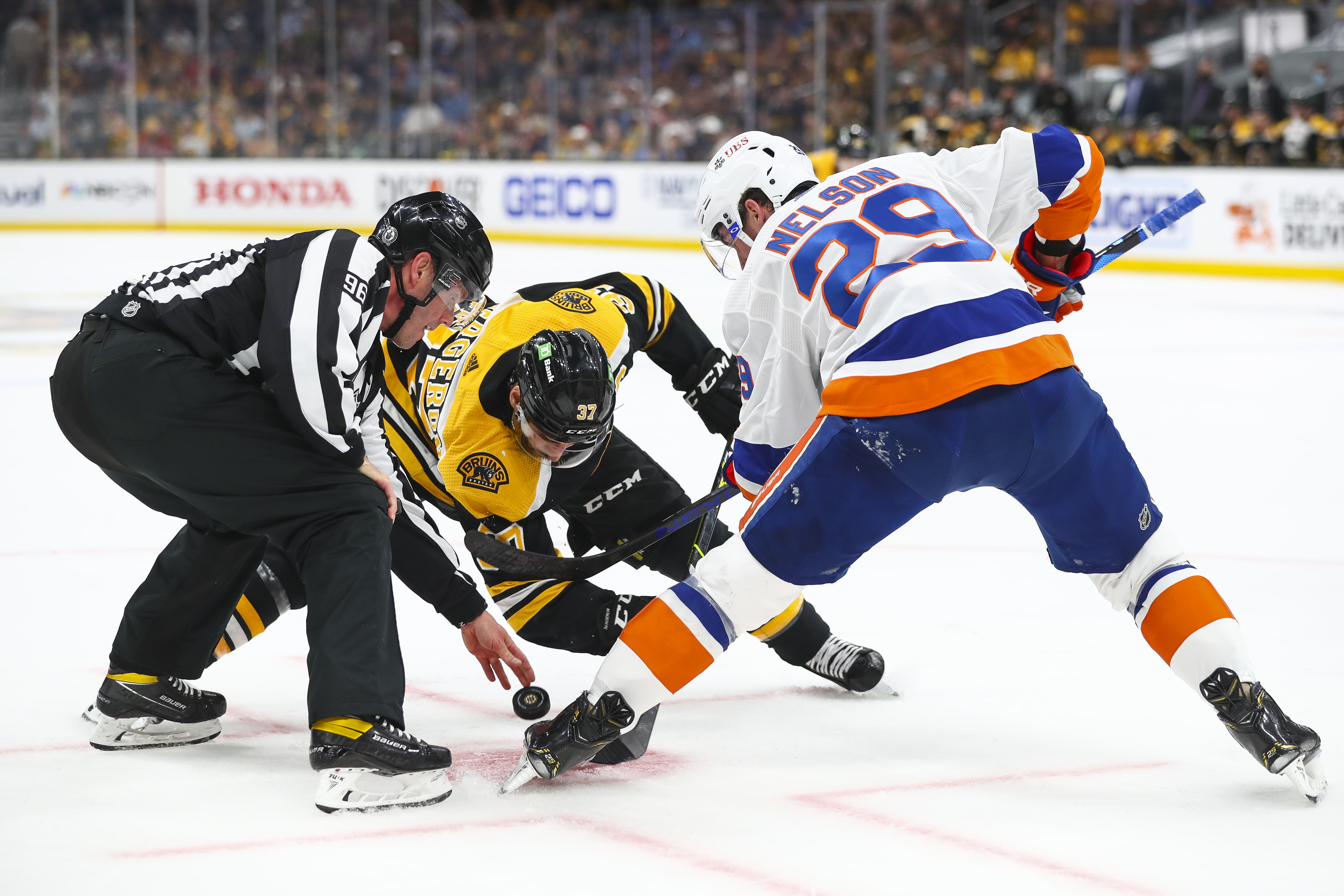 Islanders coach Barry Trotz doesn't sound like he's a fan of the way Patrice Bergeron conducts himself on faceoffs.