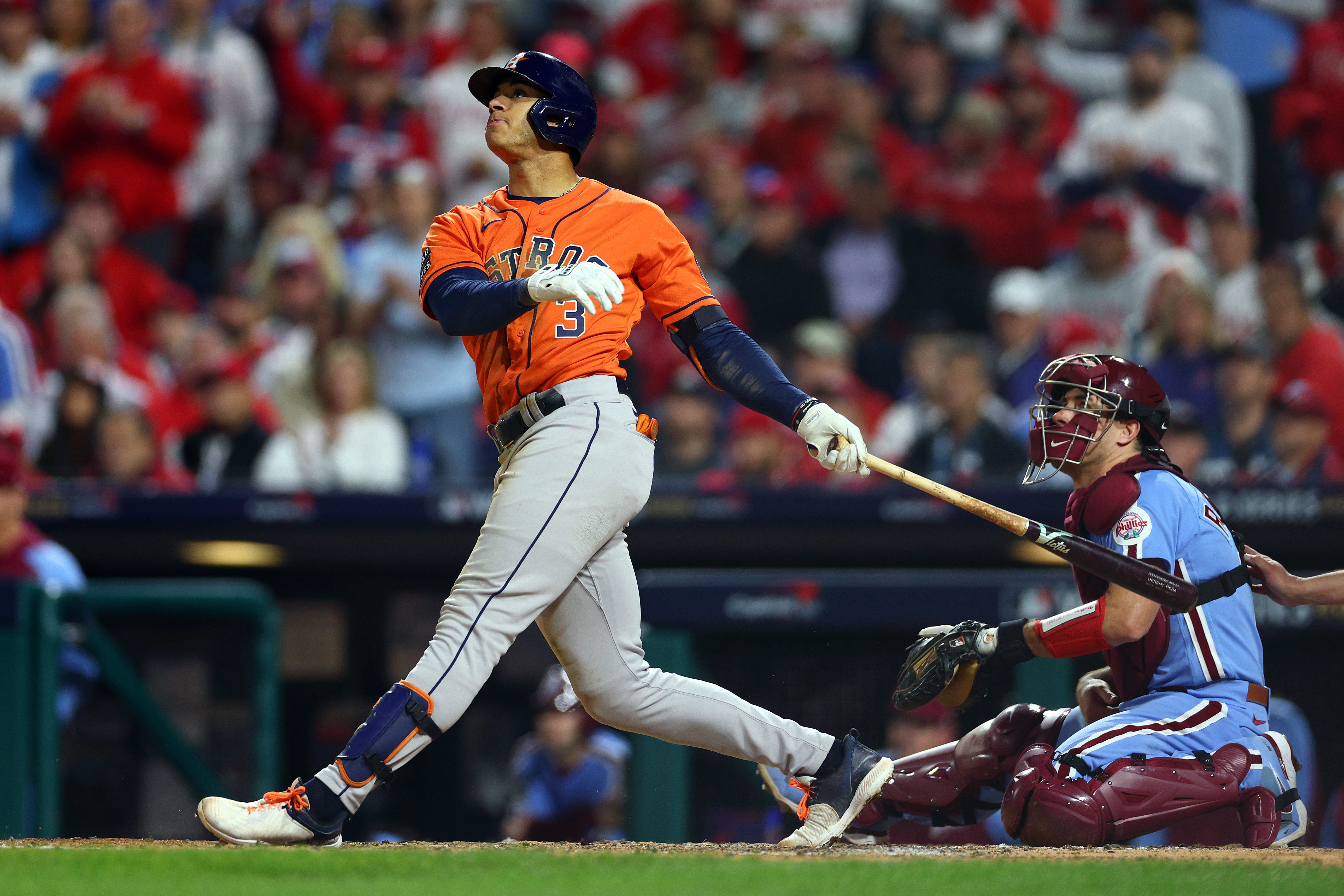 Astros take World Series lead over Phillies with 3-2 win, as Houston takes  Series back home