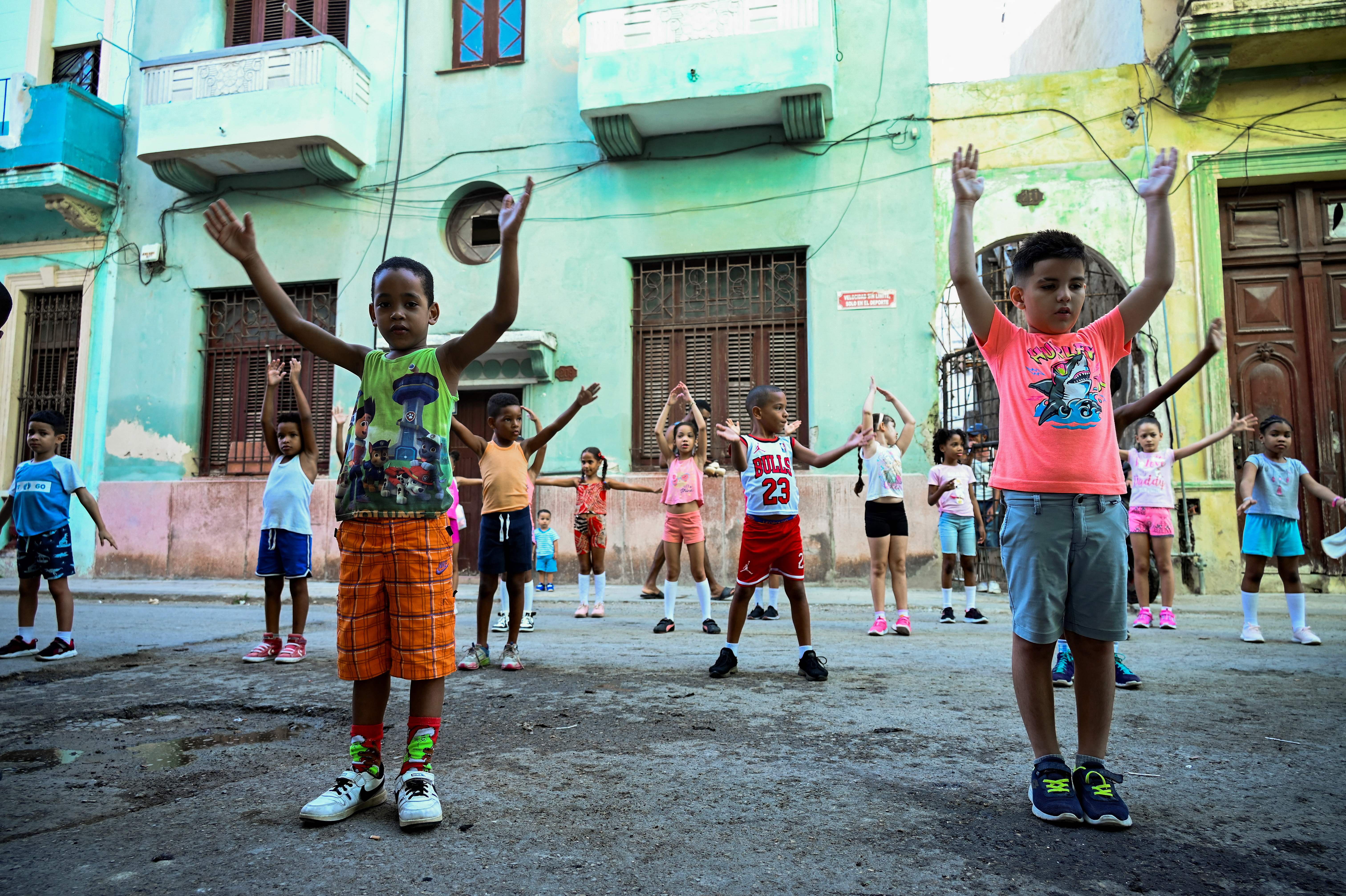 Are Those Painful Years Returning? – Translating Cuba