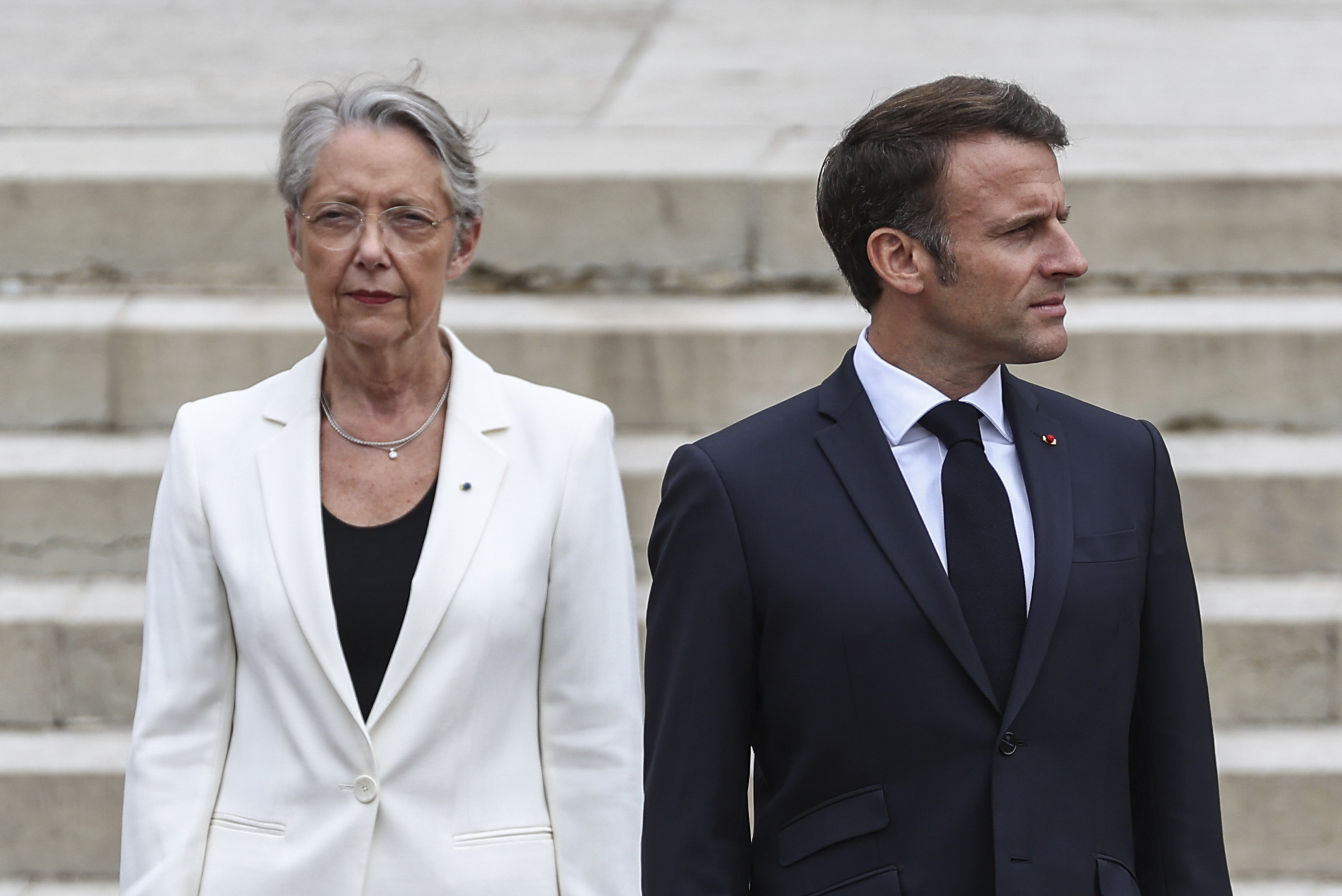 French Prime Minister Faces Censorship Motion - News Directory 3