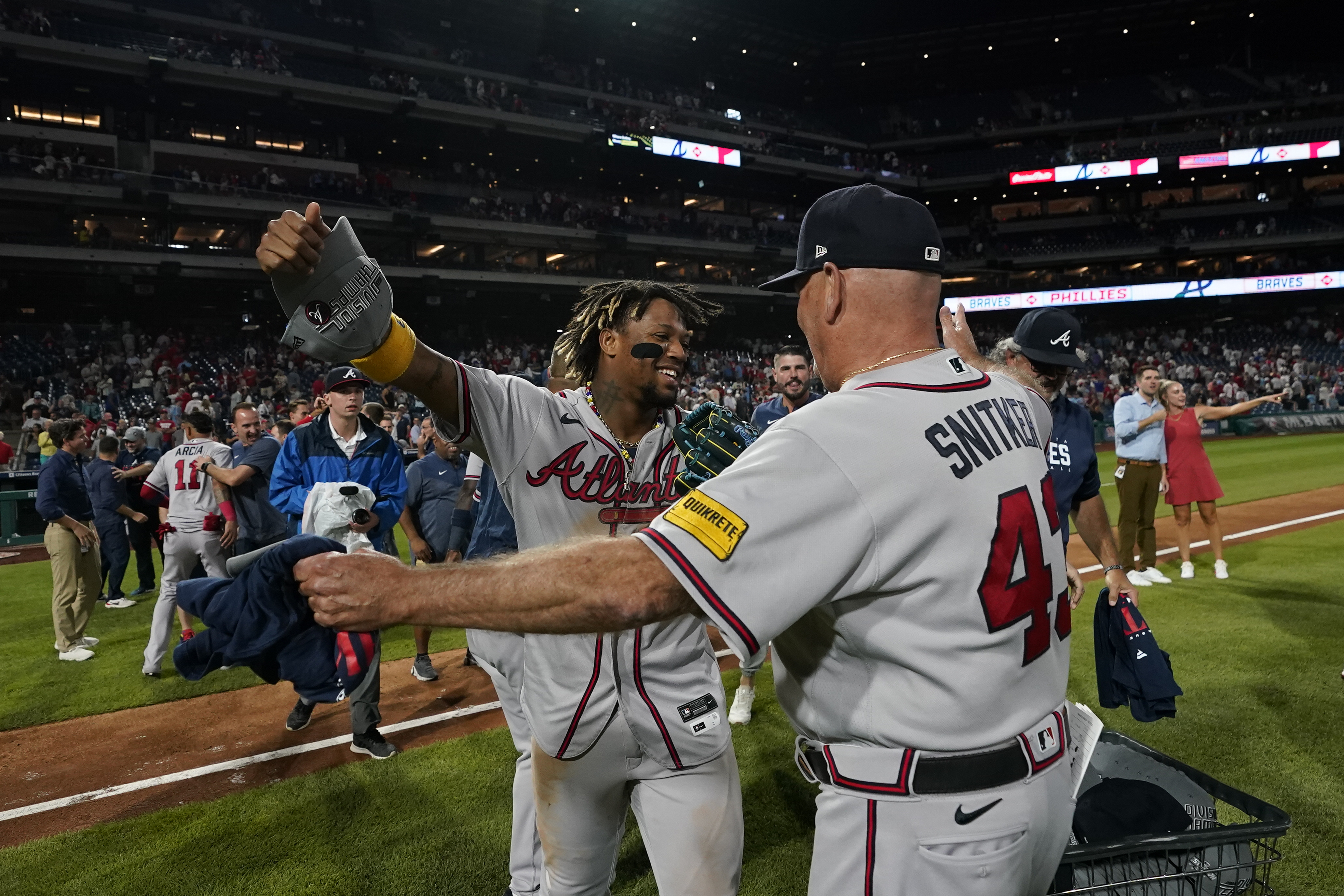 Official Six straight atlanta braves nl east Division champions T