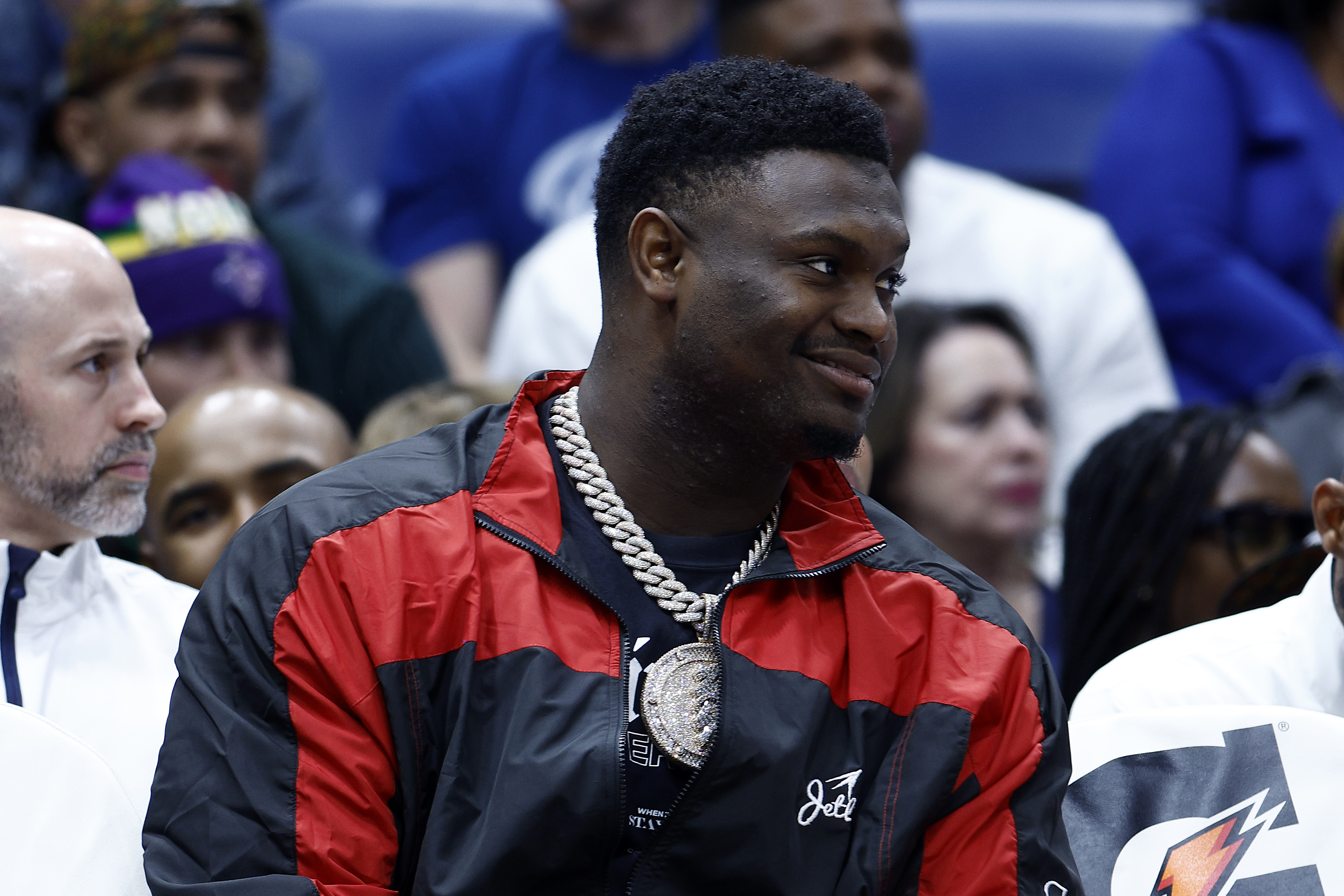 Zion Williamson makes first appearance in an NBA game since injuring right  hamstring last Jan. 2, World