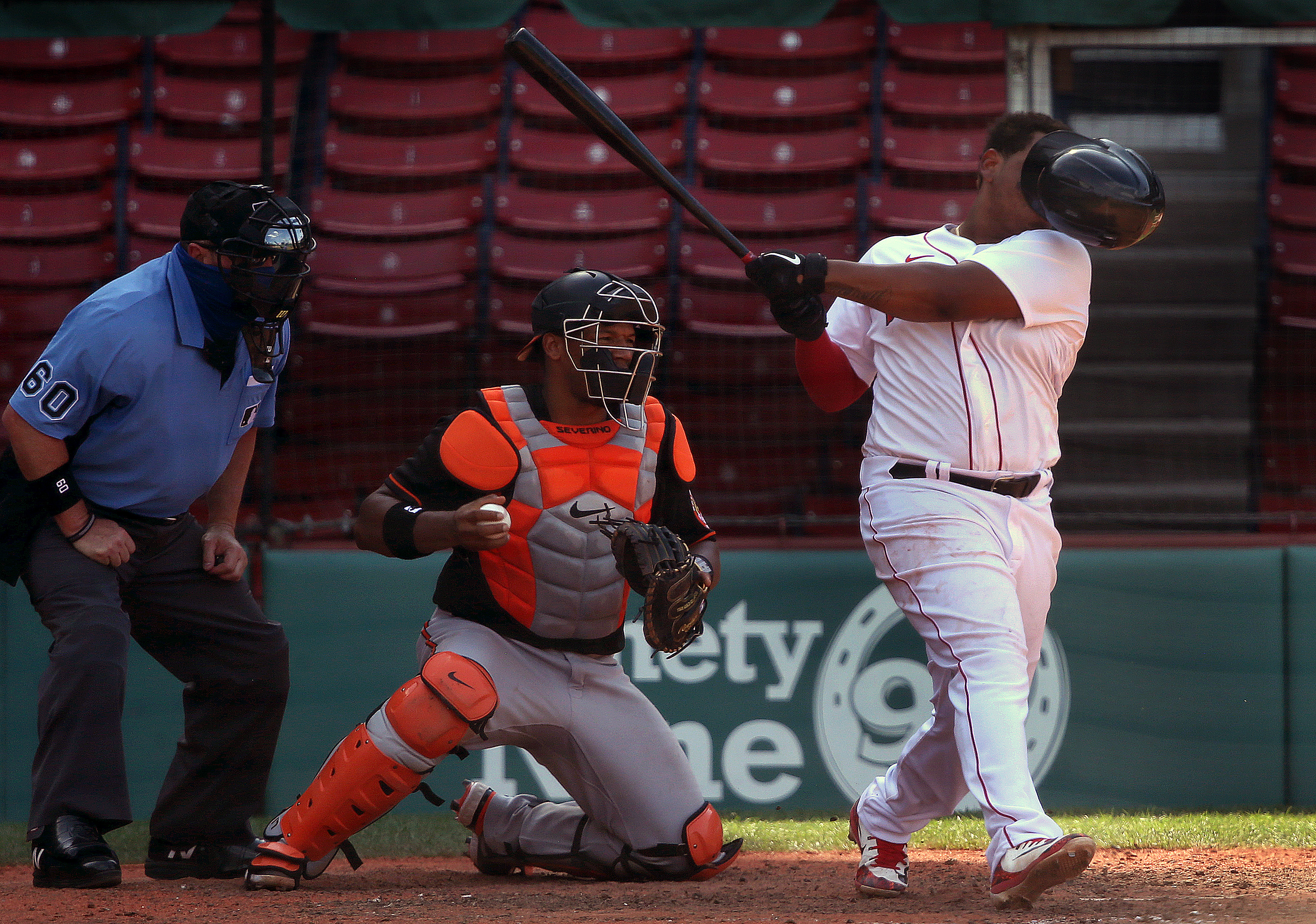 Baseballism - Jackie Bradley Jr. hangs out with the kids of