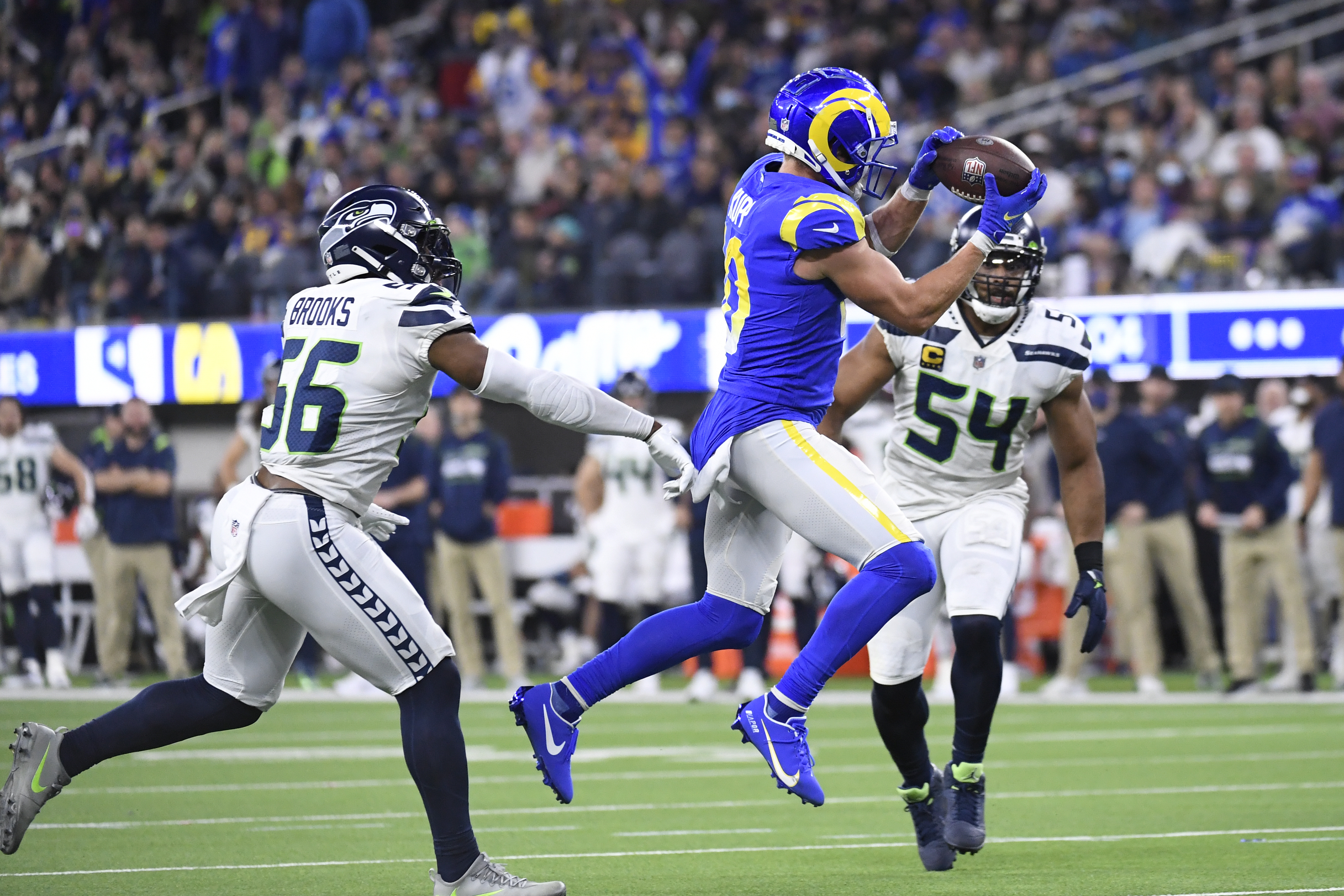 Rams vs. Seahawks postponed until Tuesday due to COVID-19 - Los Angeles  Times