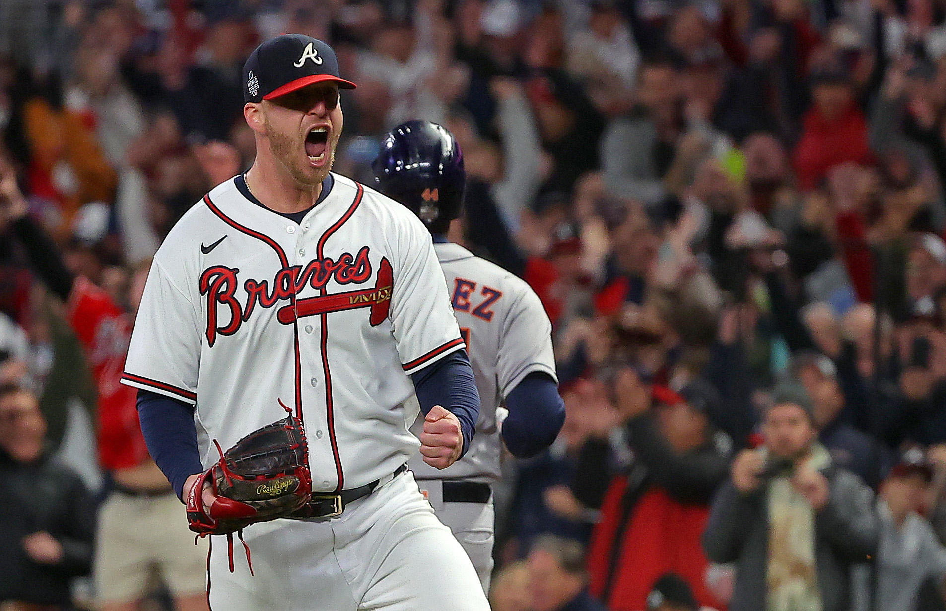 Dansby Swanson of the Atlanta Braves celebrates as he rounds the News  Photo - Getty Images