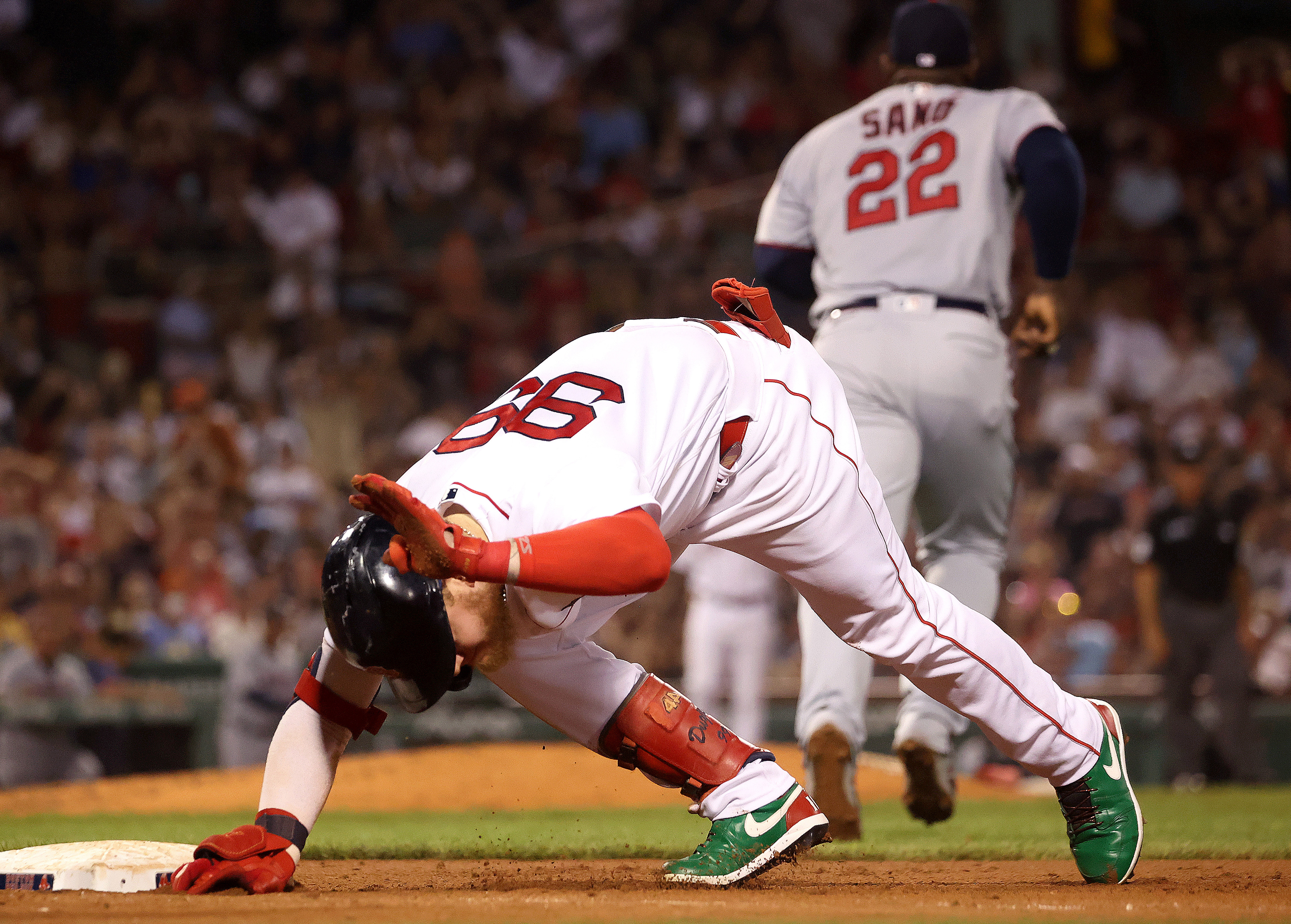 Mike Lowell likes what he sees in these Red Sox - The Boston Globe