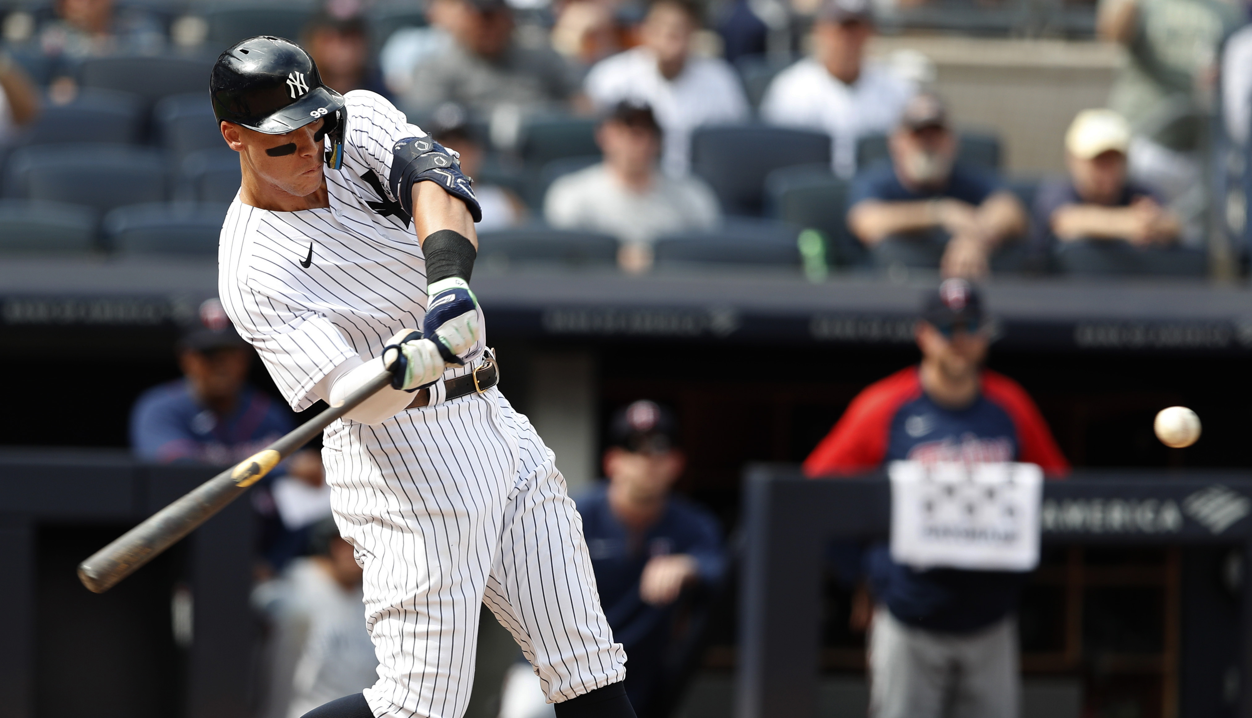 Aaron Judge connects again for MLB-best 54th home run as Yankees