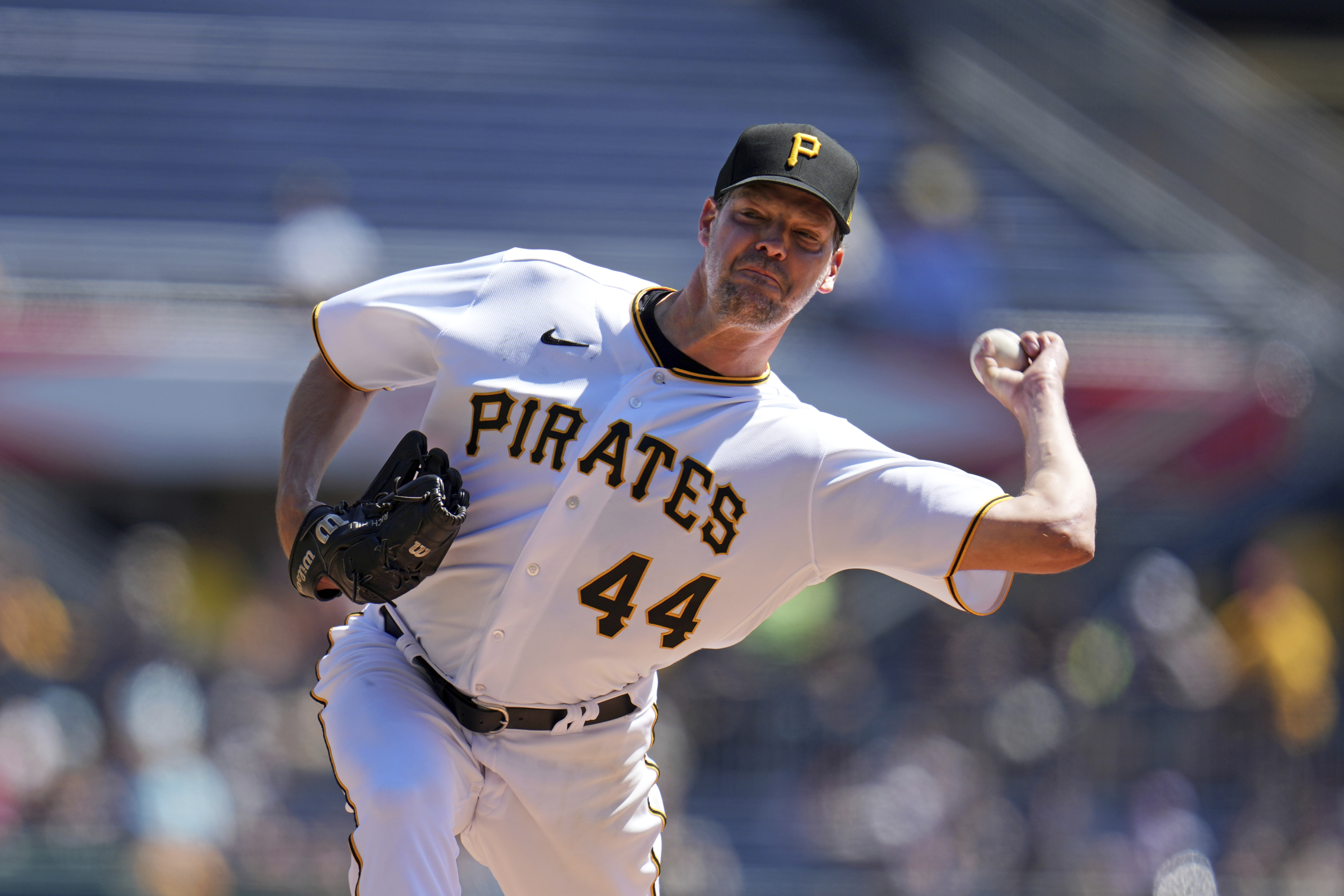 Pirates' Rich Hill improves, but loses to Astros - The Boston Globe