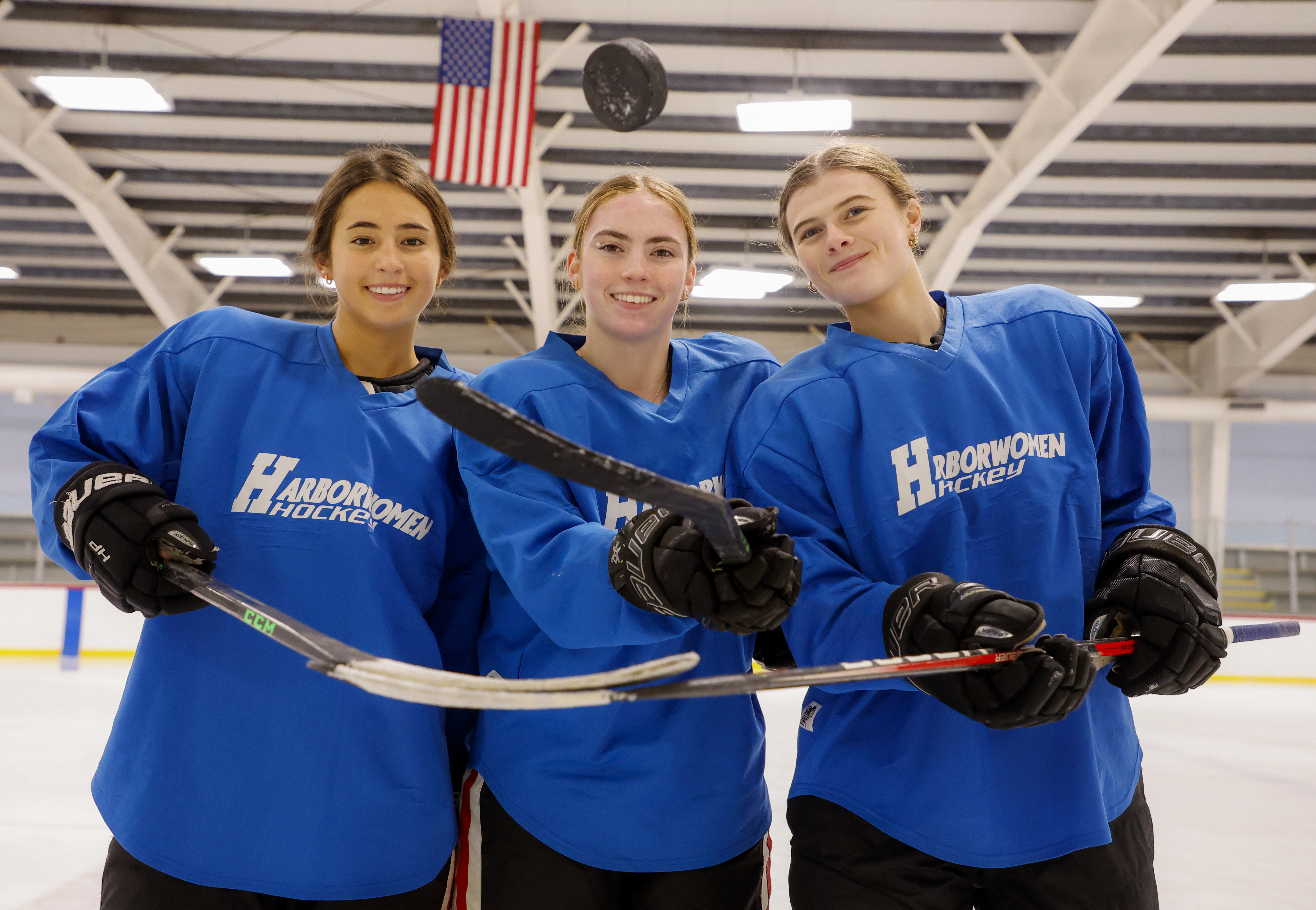 Unified in its mission, Hingham girls' hockey plans to lift its play and  its community - The Boston Globe