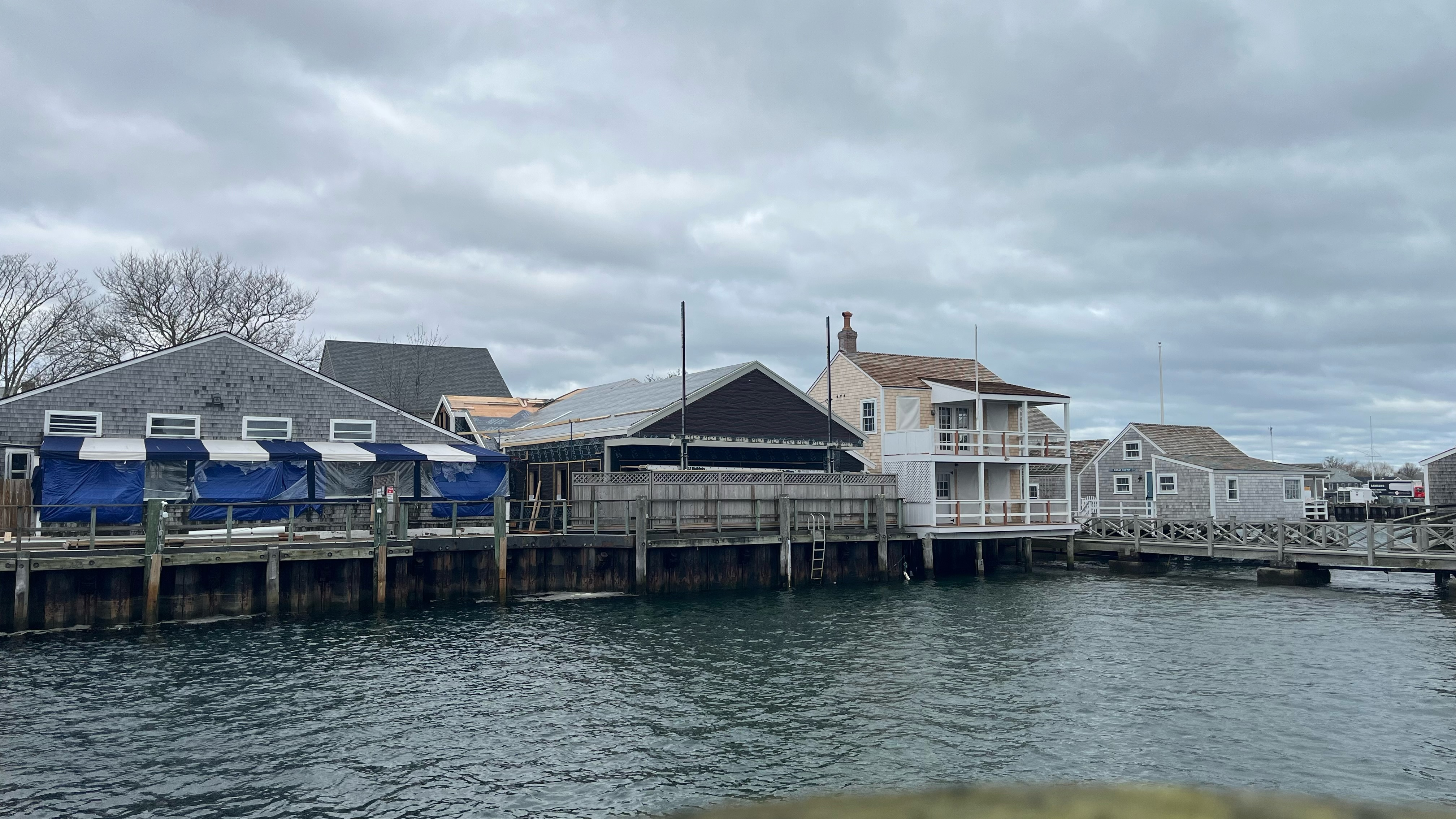 A Colorful Nantucket Kitchen, Owned by Restaurateurs