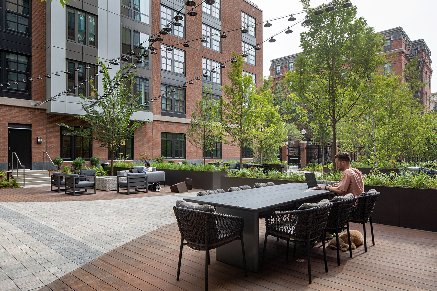 CBT-Smith-Outdoor-Areas-Wonsek