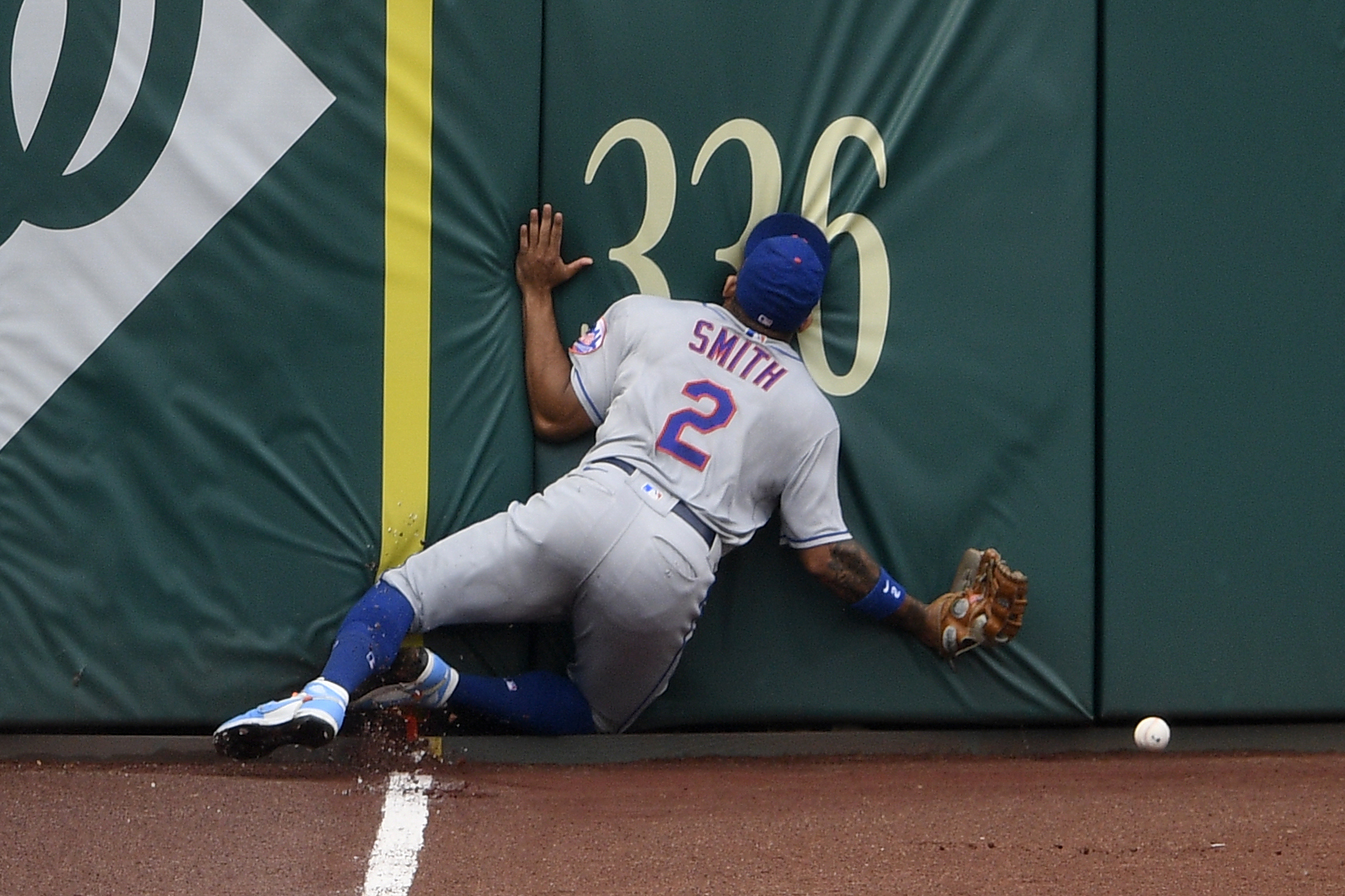 Mets' Dominic Smith faces trade or non-tender after season