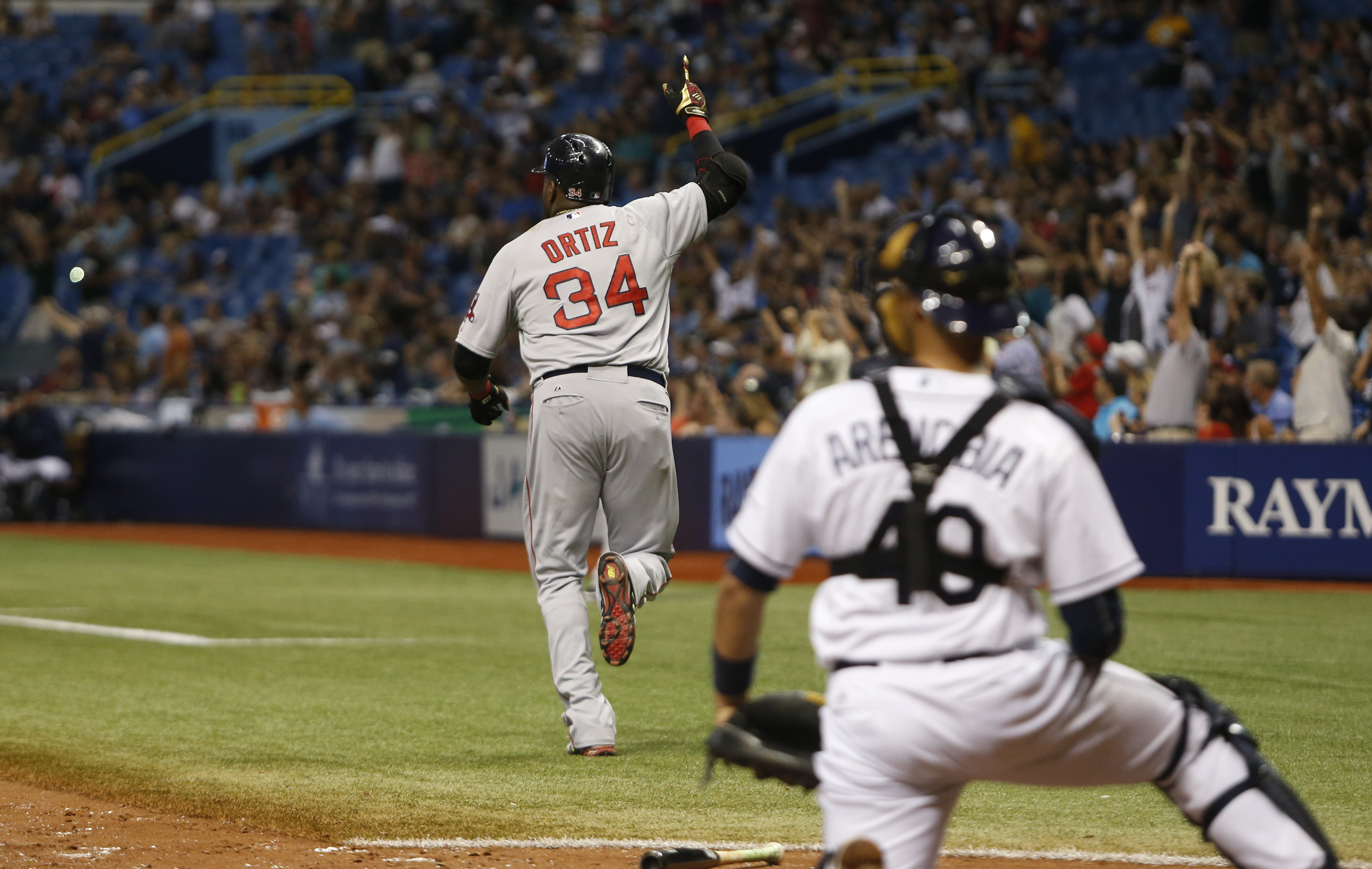 David Ortiz hits 500th home run in fifth inning of Red Sox-Rays