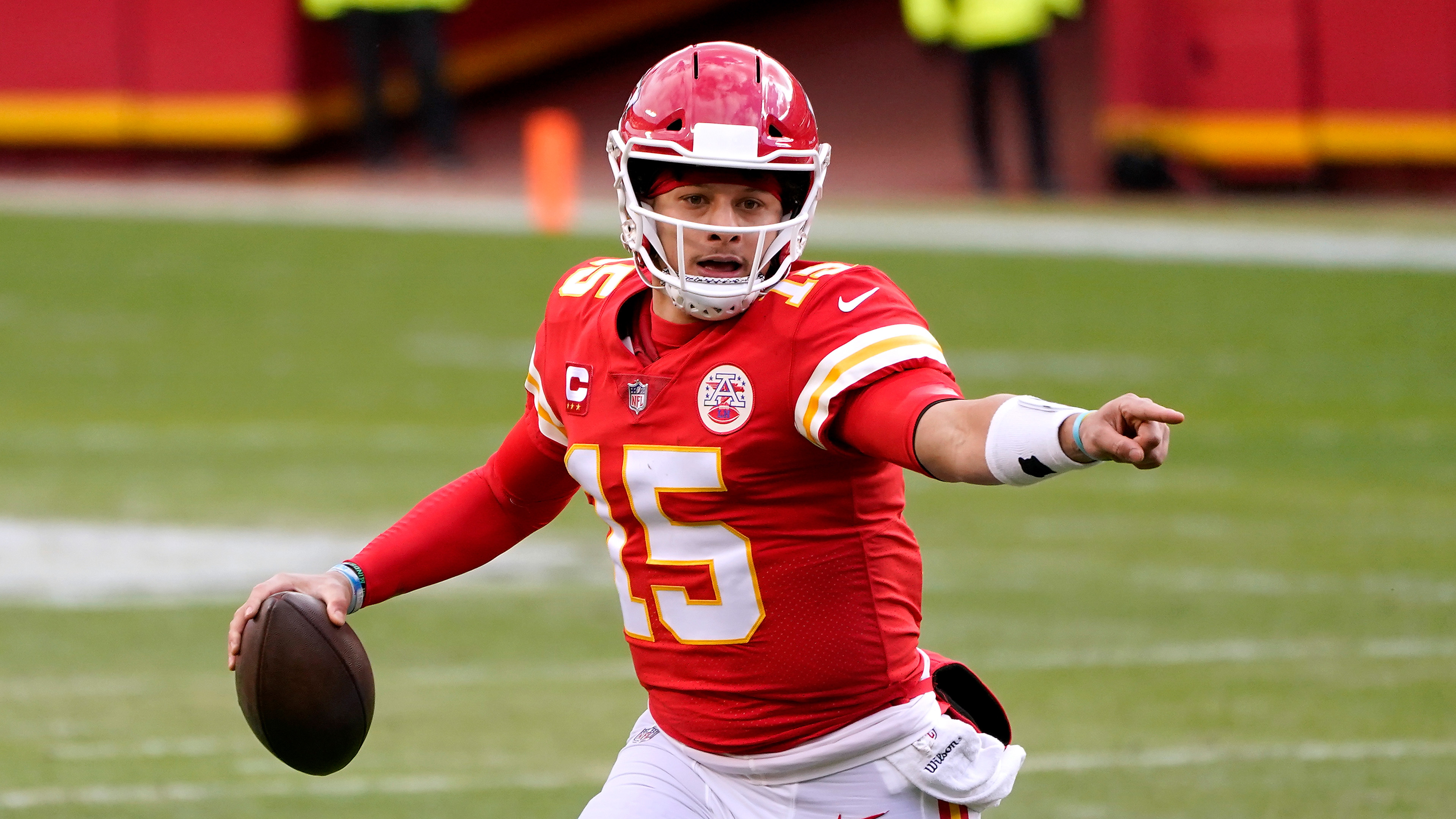 Chiefs QB Patrick Mahomes out of concussion protocol, is cleared to play  against Bills - The Boston Globe