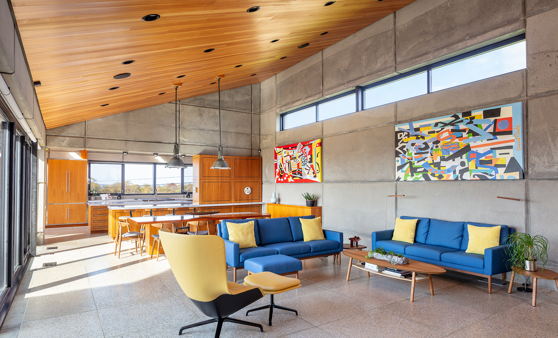 brutaliste-sur-mer-ri-10-living-room