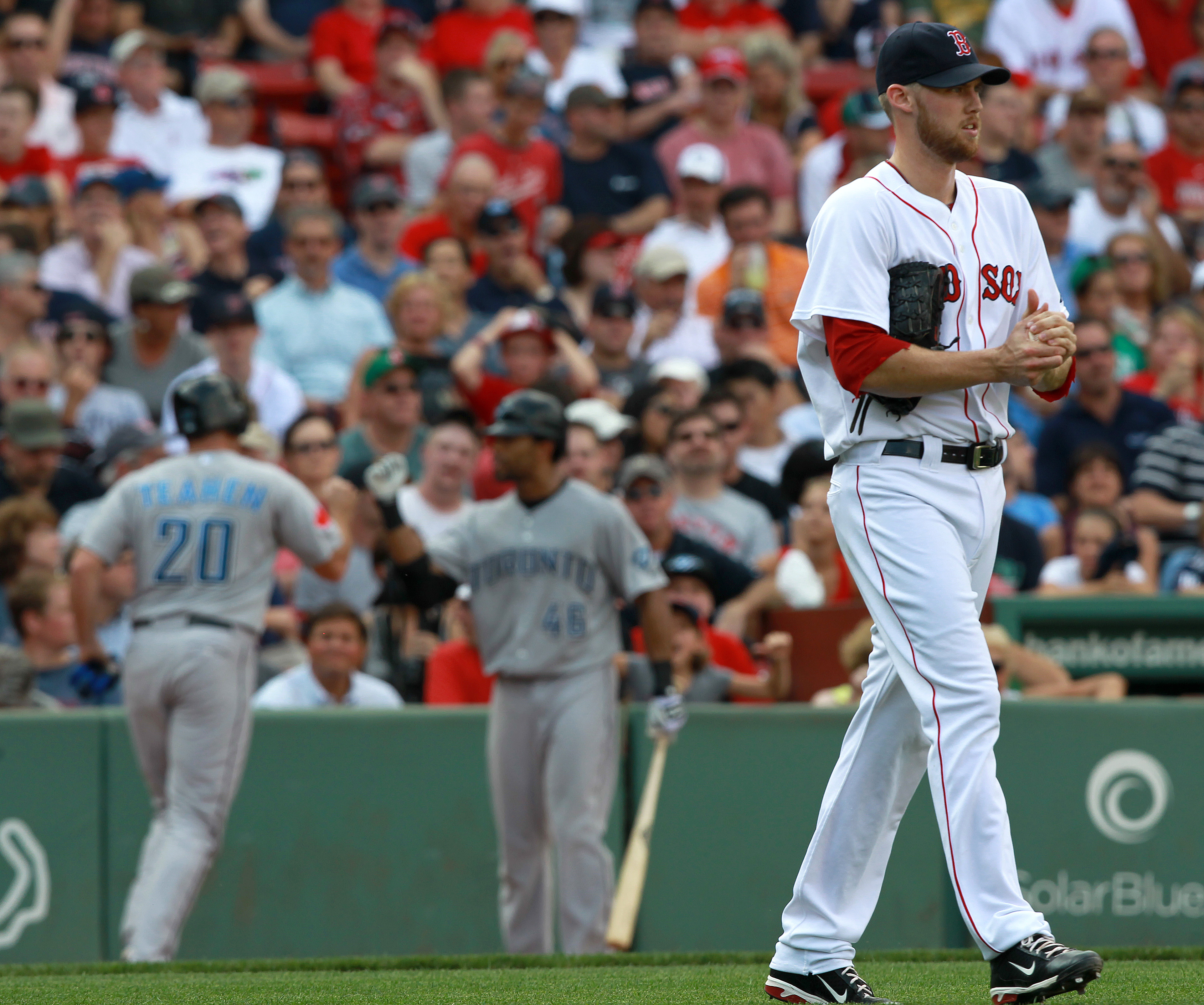 Daniel Bard struggled to throw strikes during his tenure with the Red Sox from 2009-2013. Now, he's mounting a comeback.
