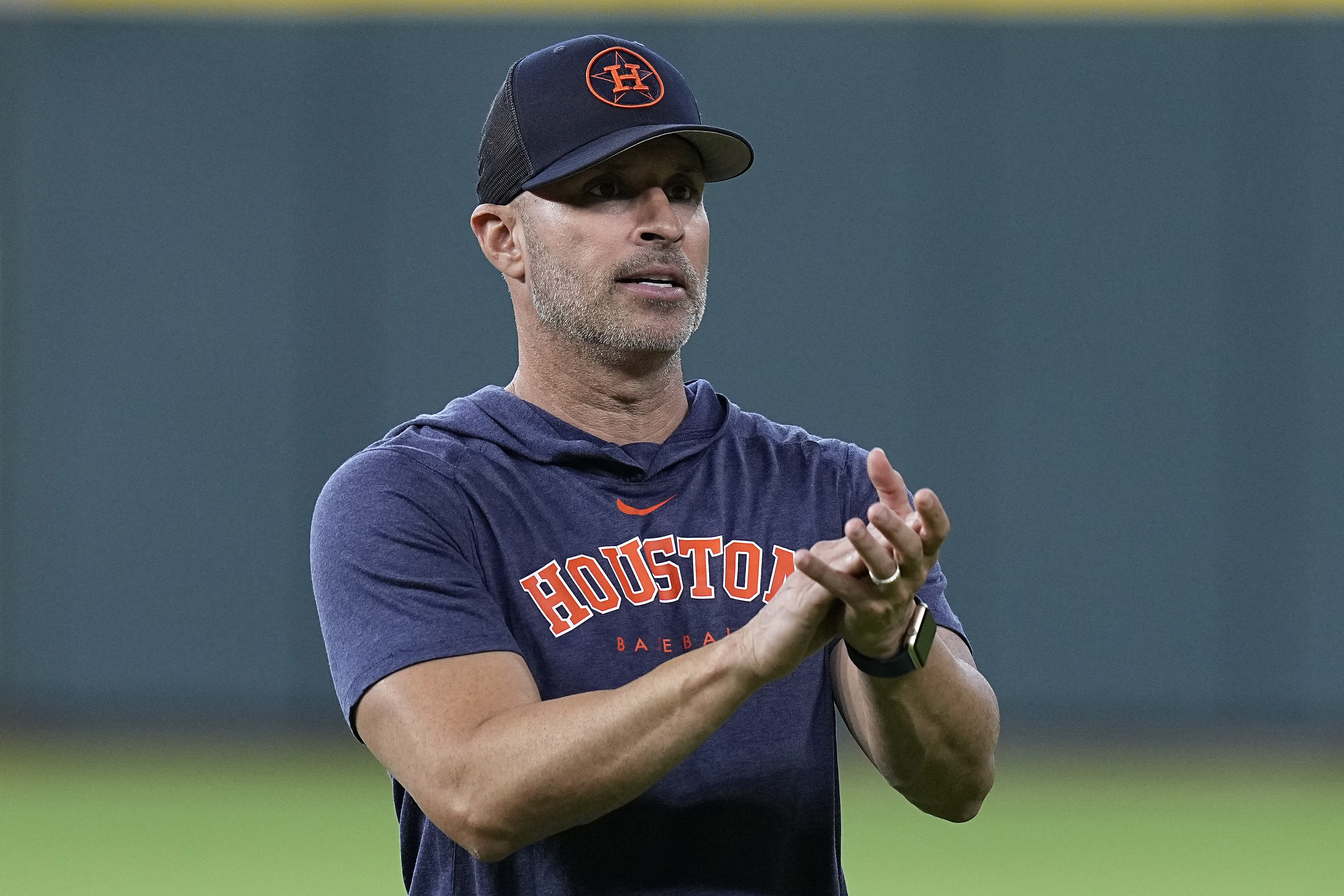 Astros to name Joe Espada as new manager, replacing recently retired Dusty  Baker - The Boston Globe