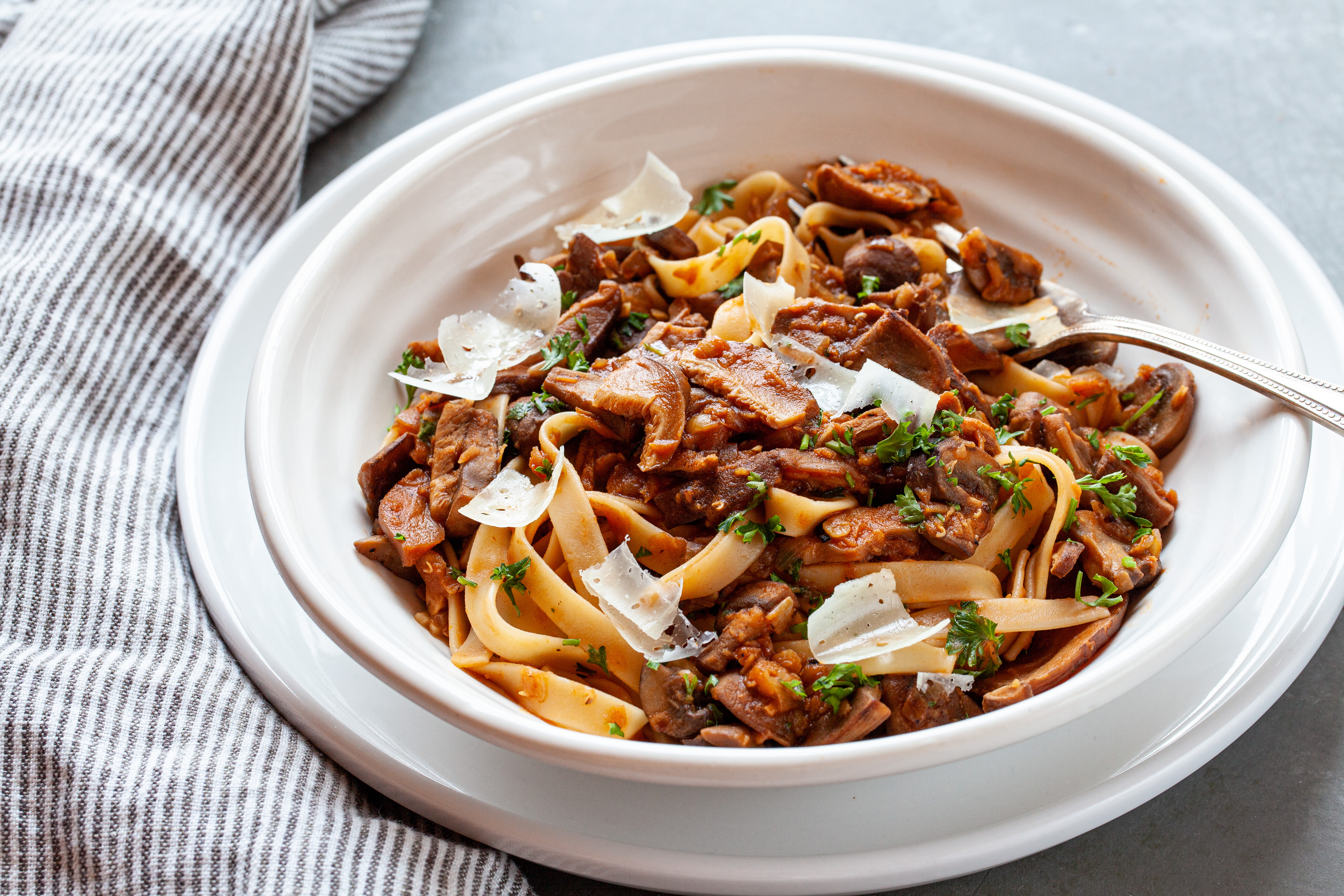 Recipe: Intensify the flavor of mushroom ragu with dried shiitakes and  caramelized tomato paste - The Boston Globe