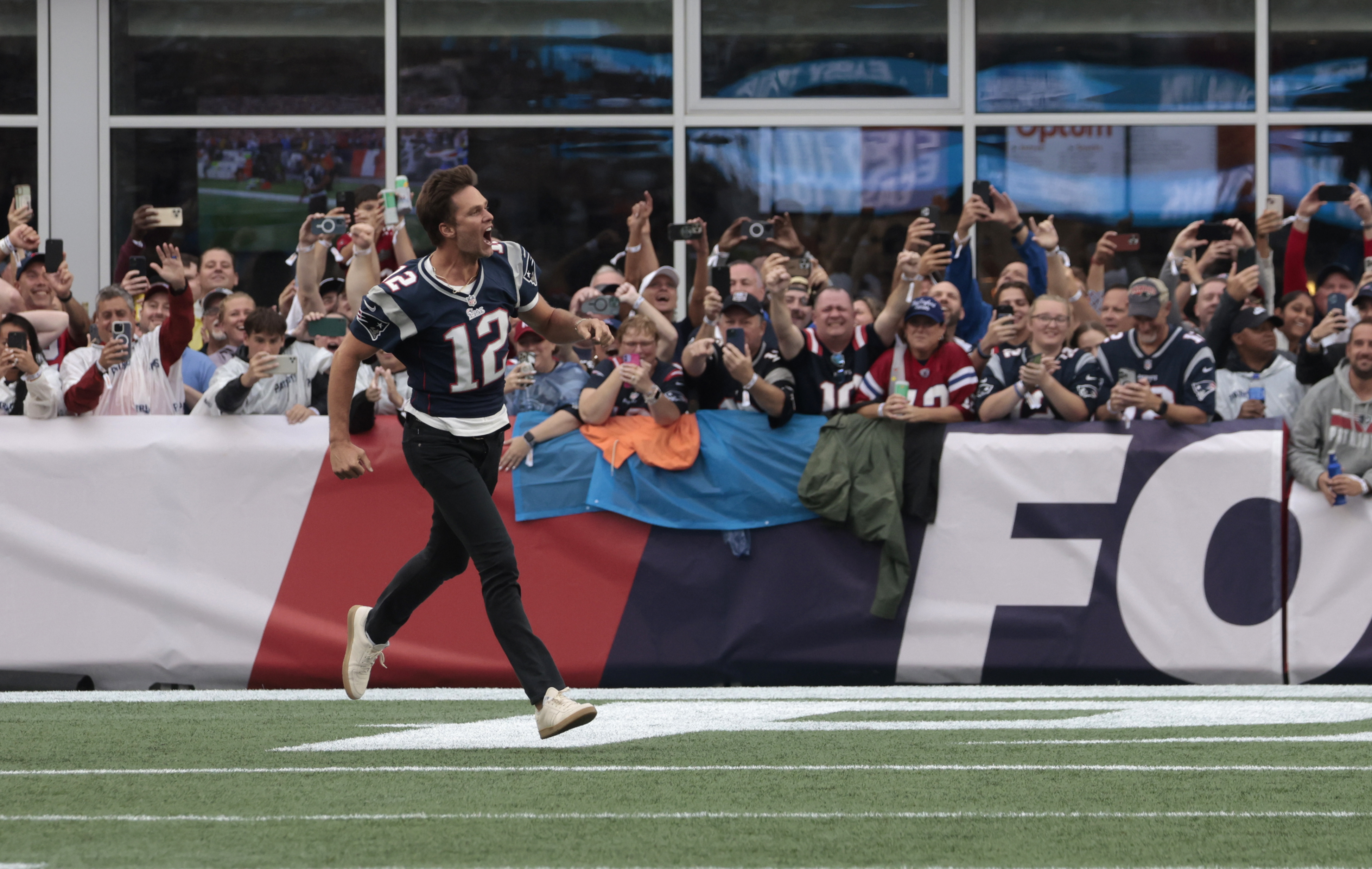 Tom Brady Returns to New England Patriots' Stadium With His Kids
