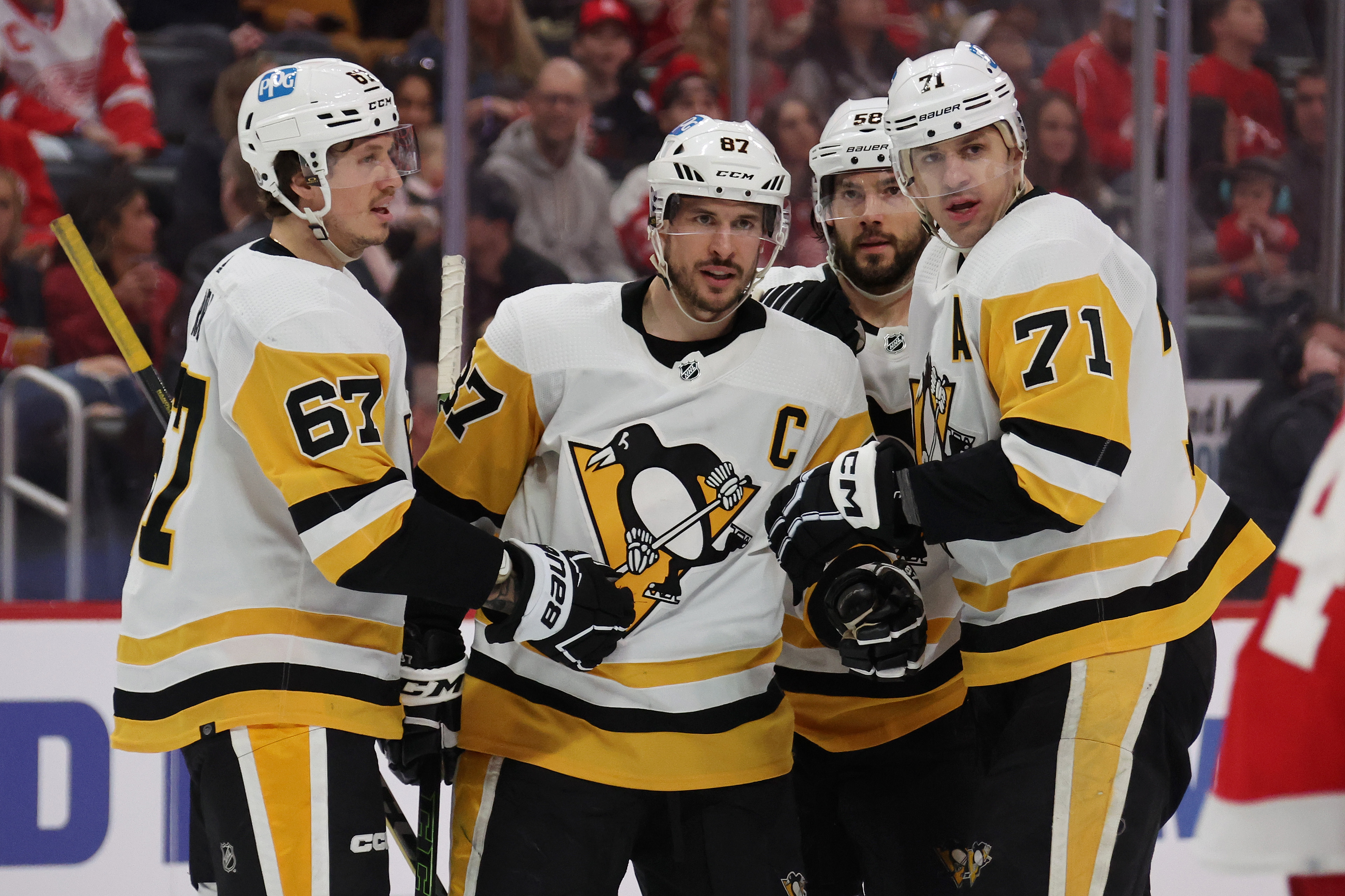 Gallery: Sidney Crosby returns to childhood rink for Penguins