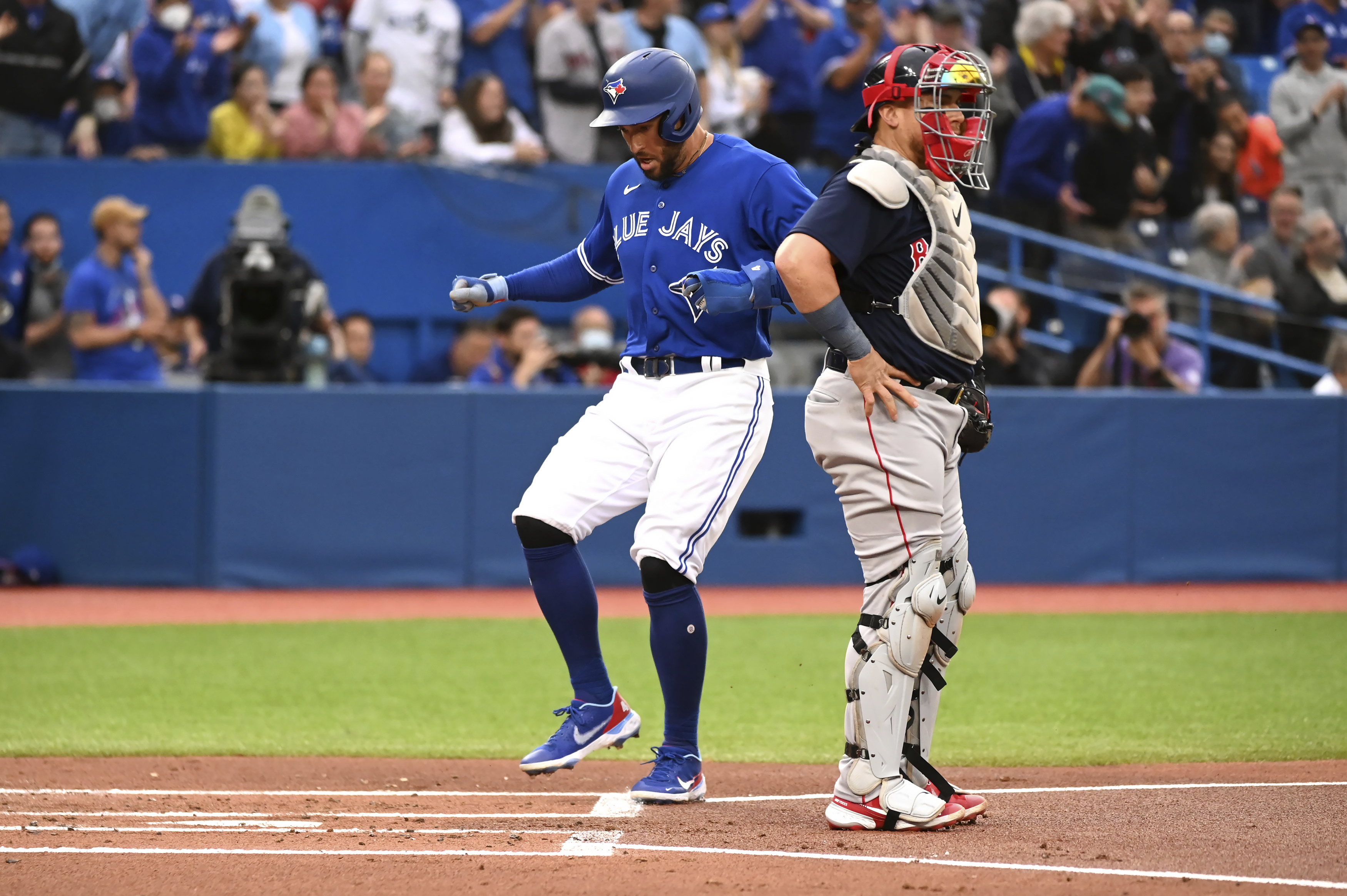 George Springer hits two homers to fuel Blue Jays win