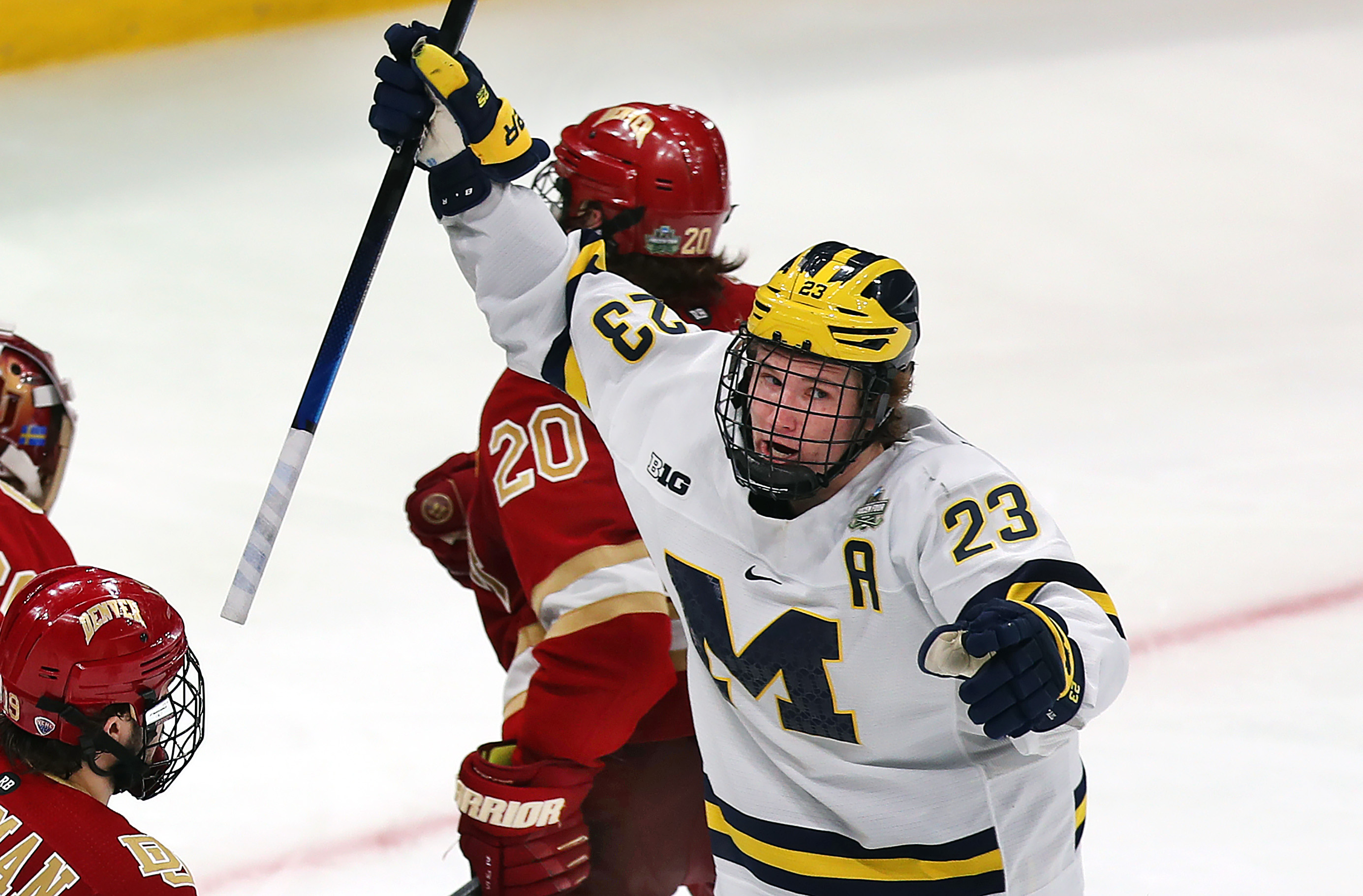 Denver, Minnesota State men's hockey clinch spots in 2022 Frozen Four at TD  Garden - The Boston Globe