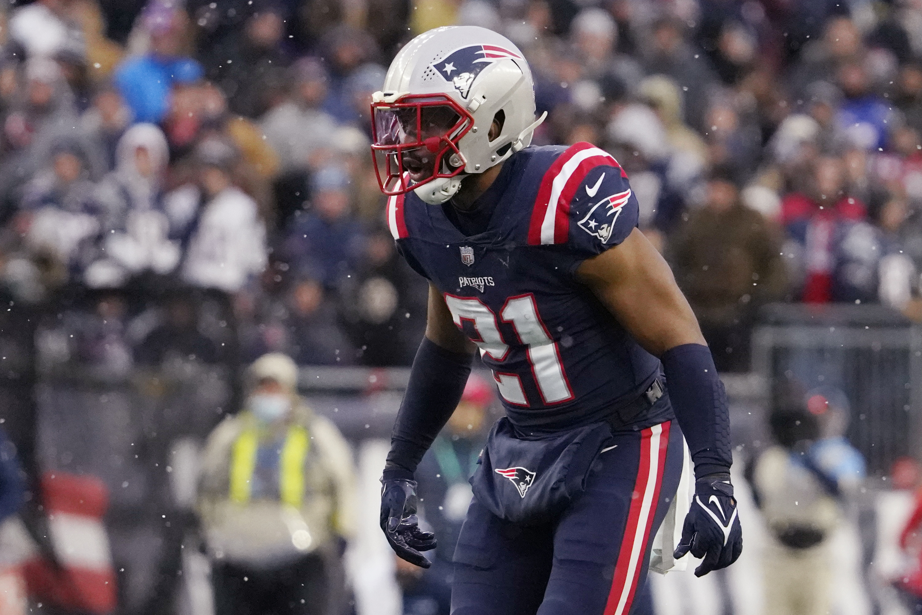 Reports: Patriots, Adrian Phillips agree to 3-year extension