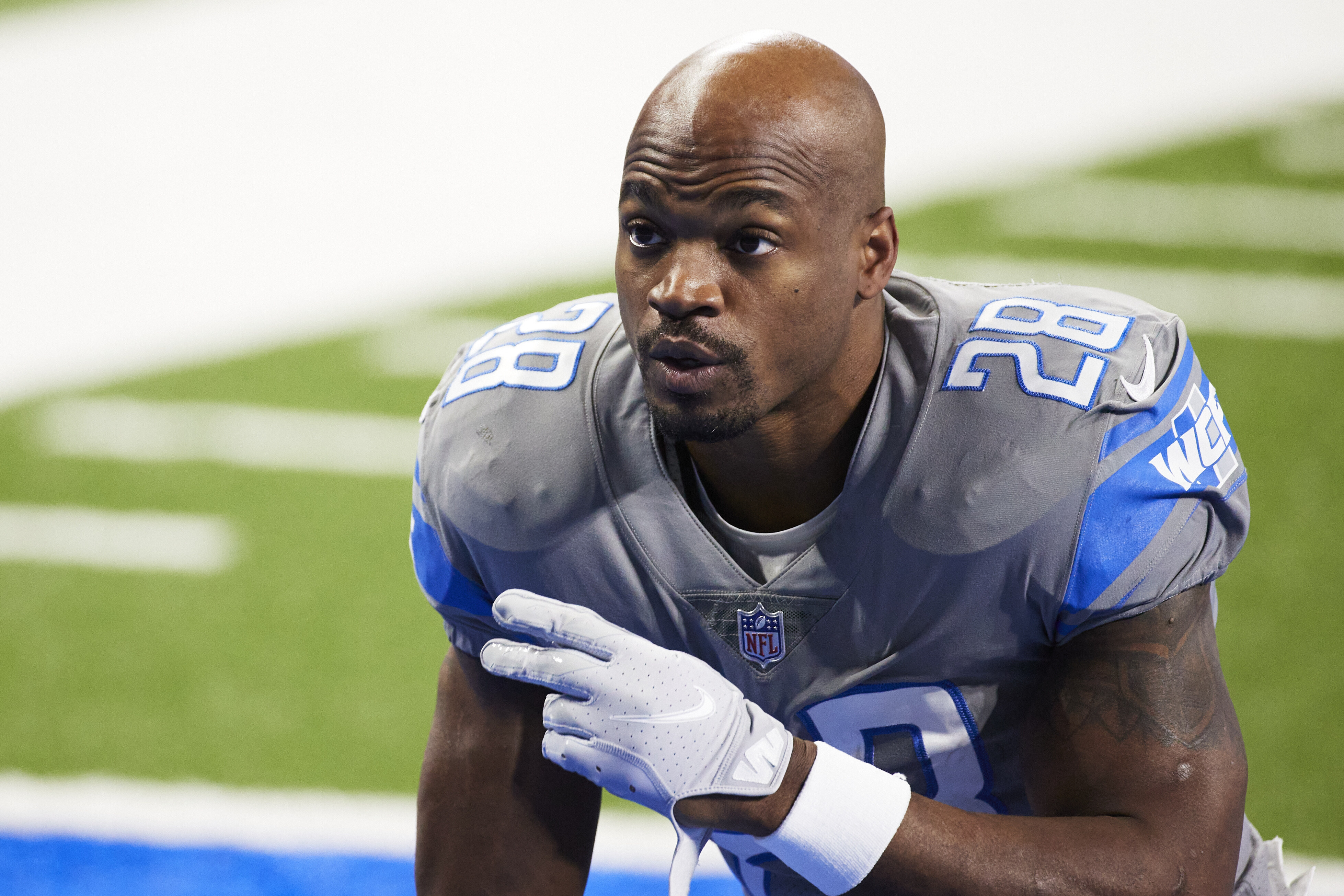 Adrian Peterson announces shock career move as NFL legend begins new season  without a team