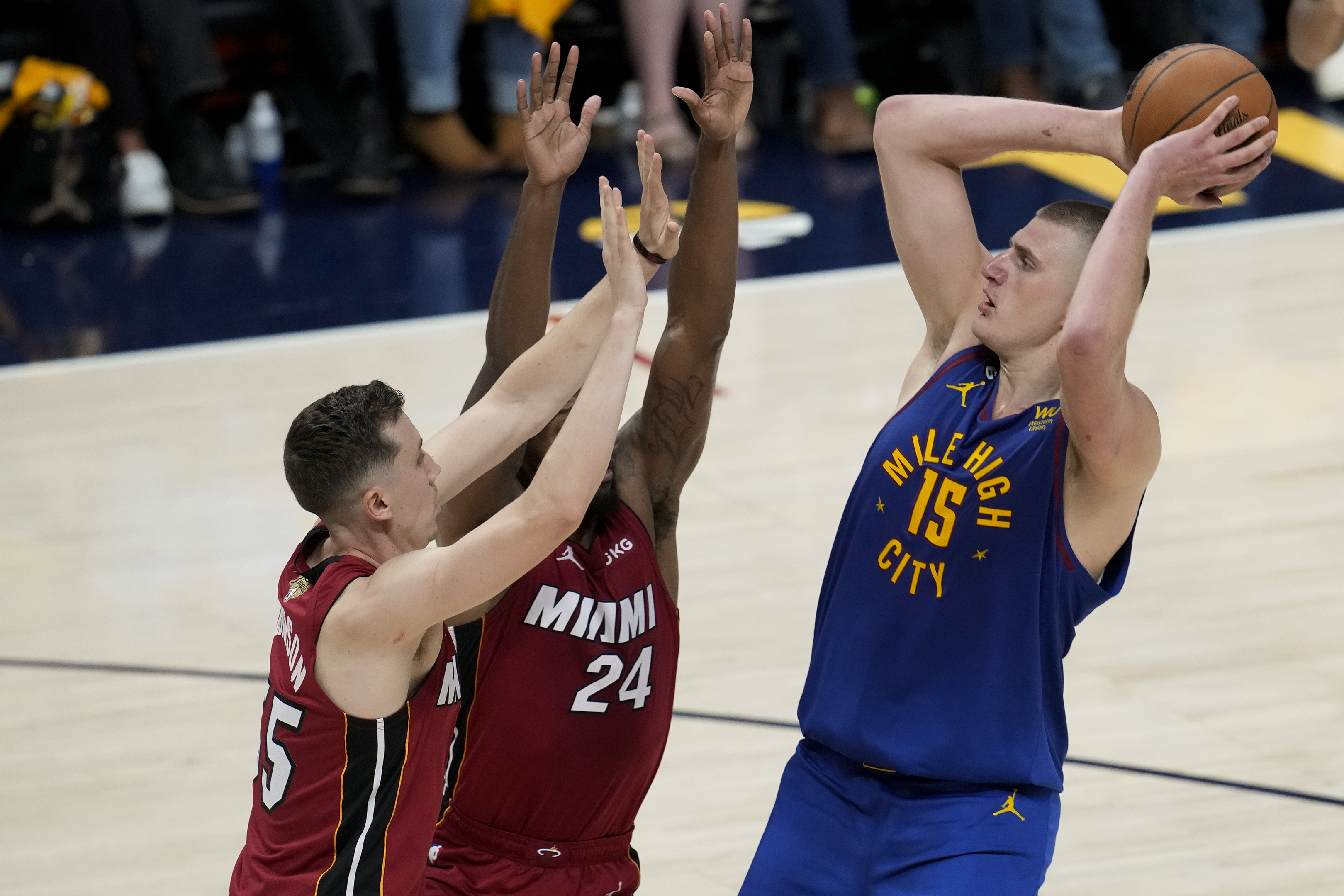 Denver makes it look easy against Miami in NBA Finals opening victory - The  Boston Globe
