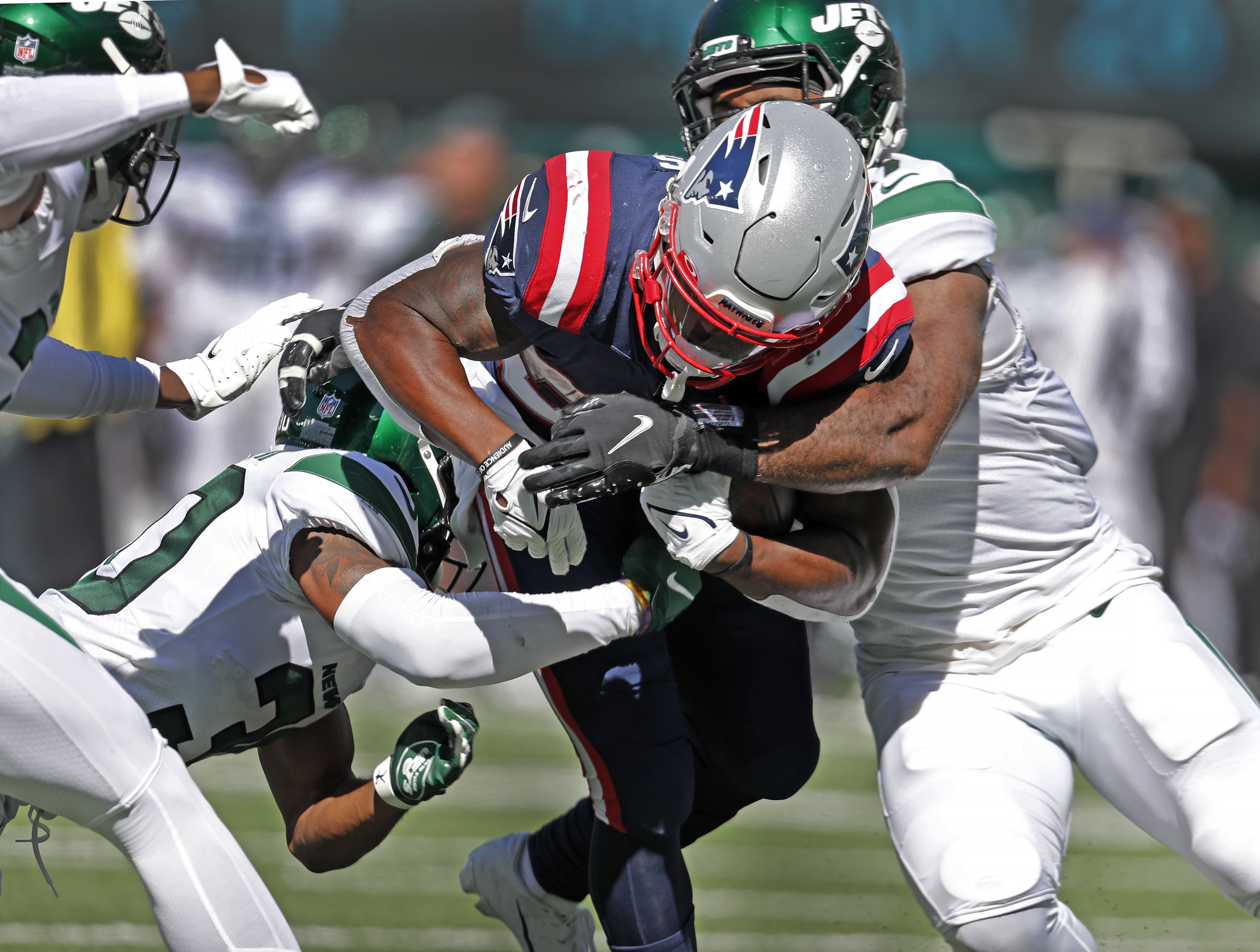 Damien Harris bulls his way for a 26-yard touchdown run last Sunday against the Jets.