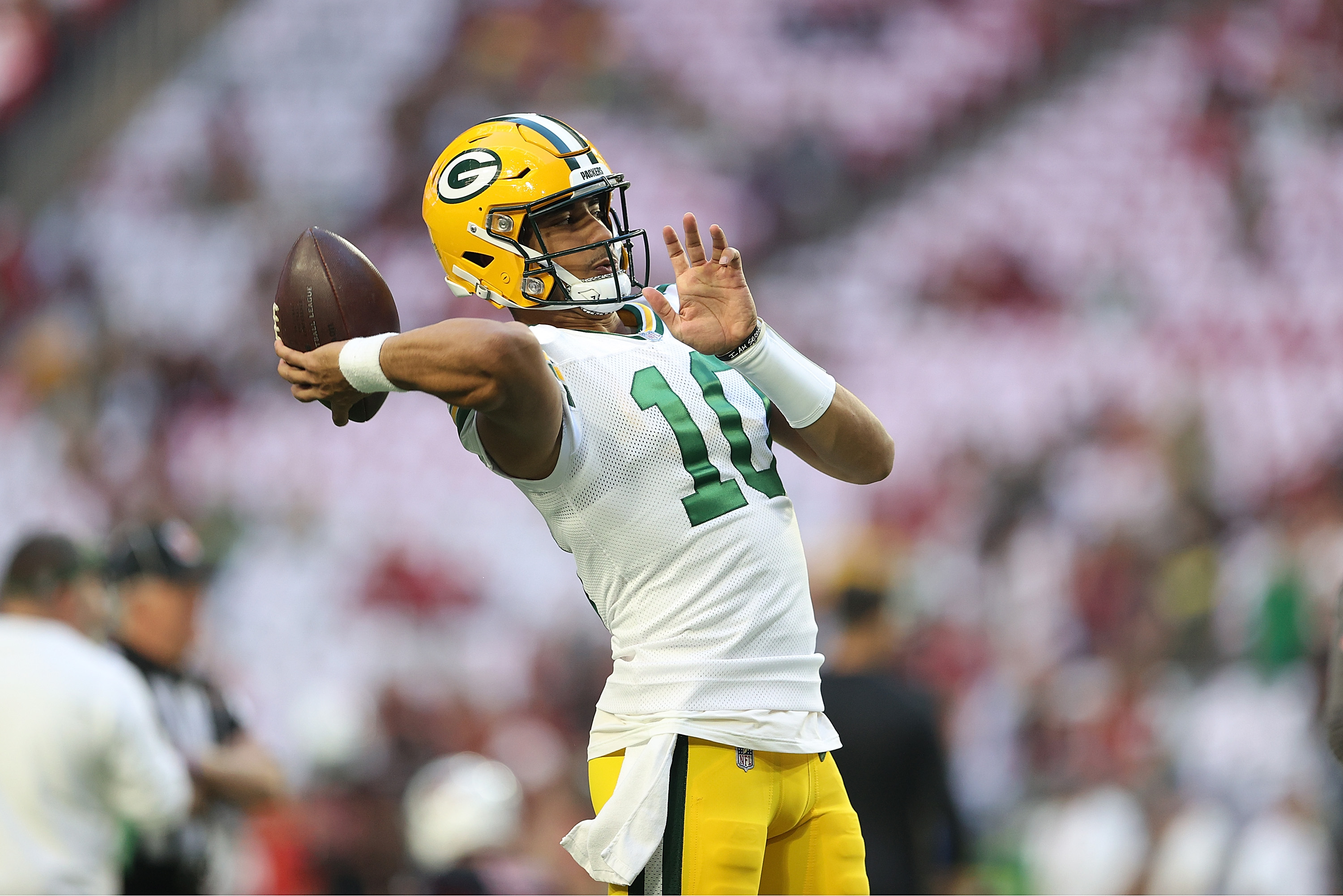 Aaron Rodgers: Packers QB out for Chiefs game due to Covid-19