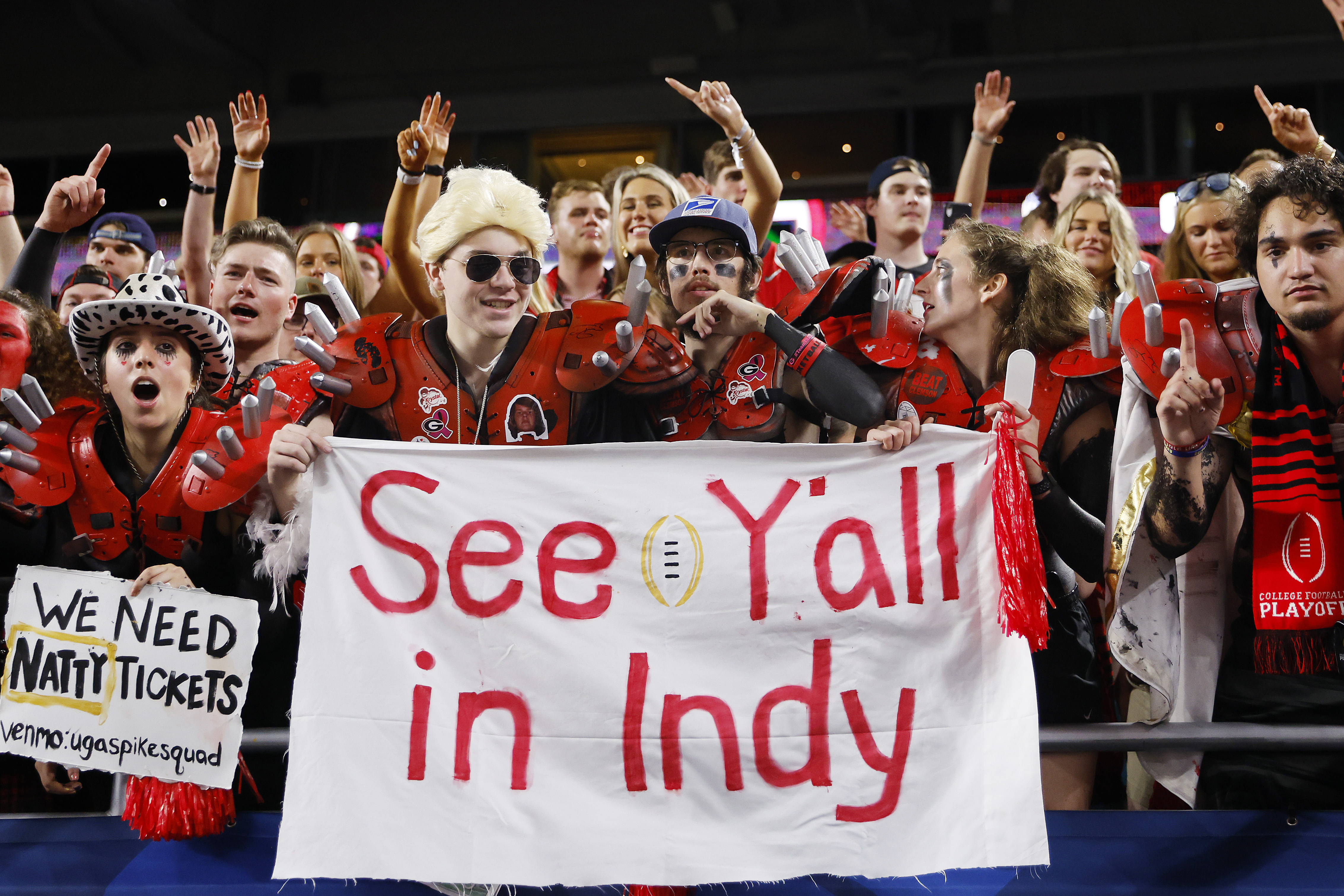 Georgia football and Atlanta Braves fans enjoy hunt for championships