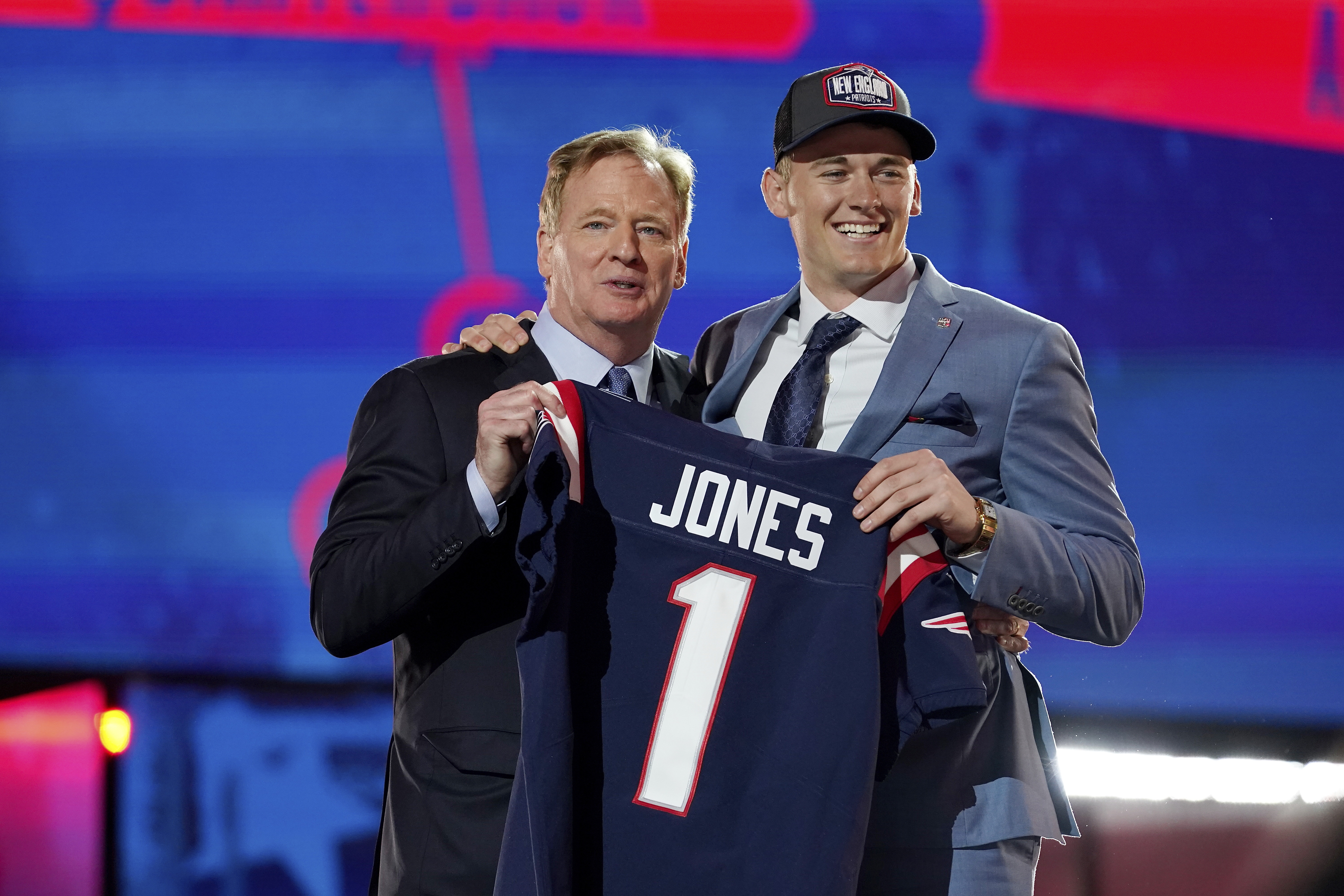 Can Mac Jones step in and start for the Patriots as a rookie?