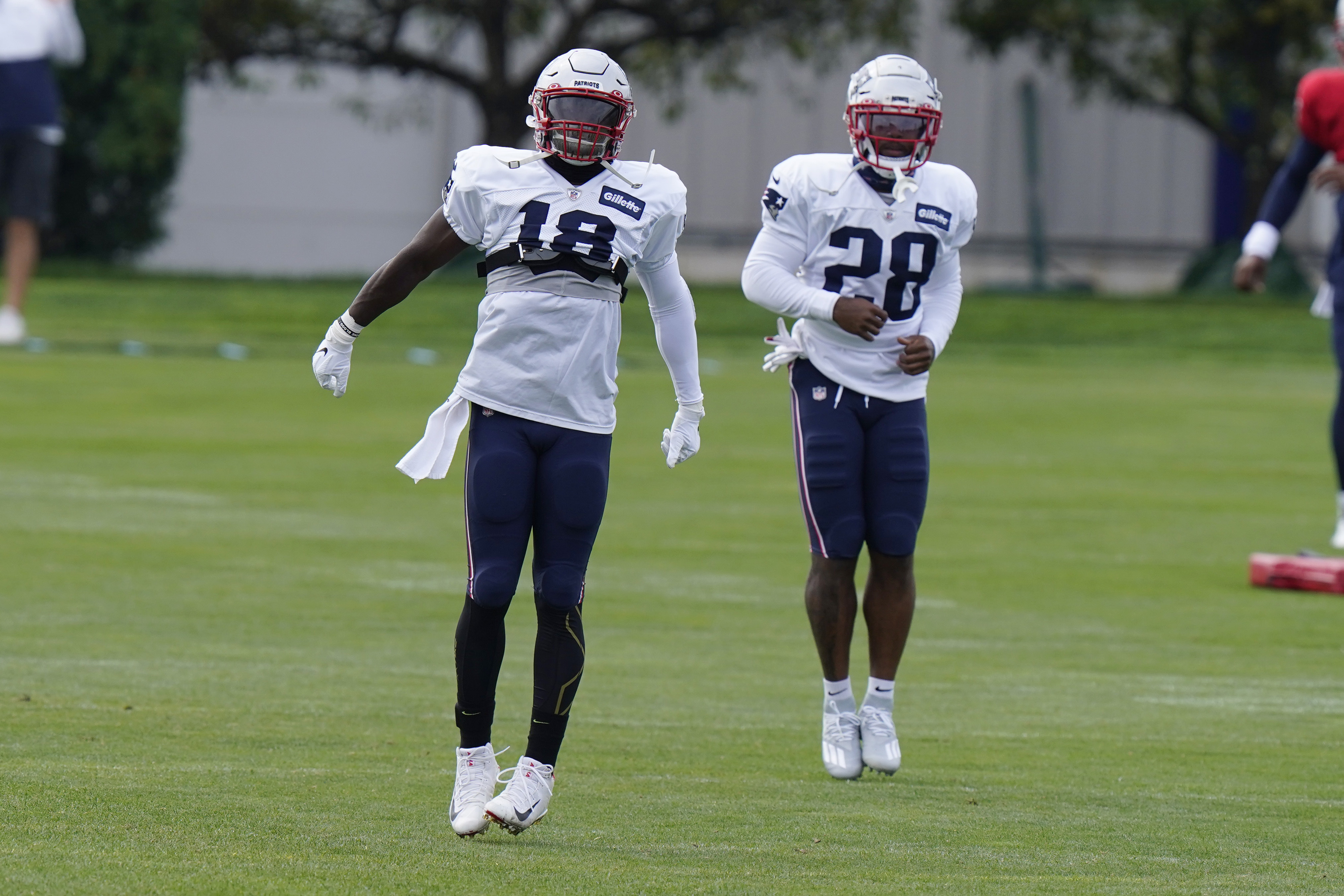 NFL: Patriots' quiet leader Slater humbled by chance at 2nd ring