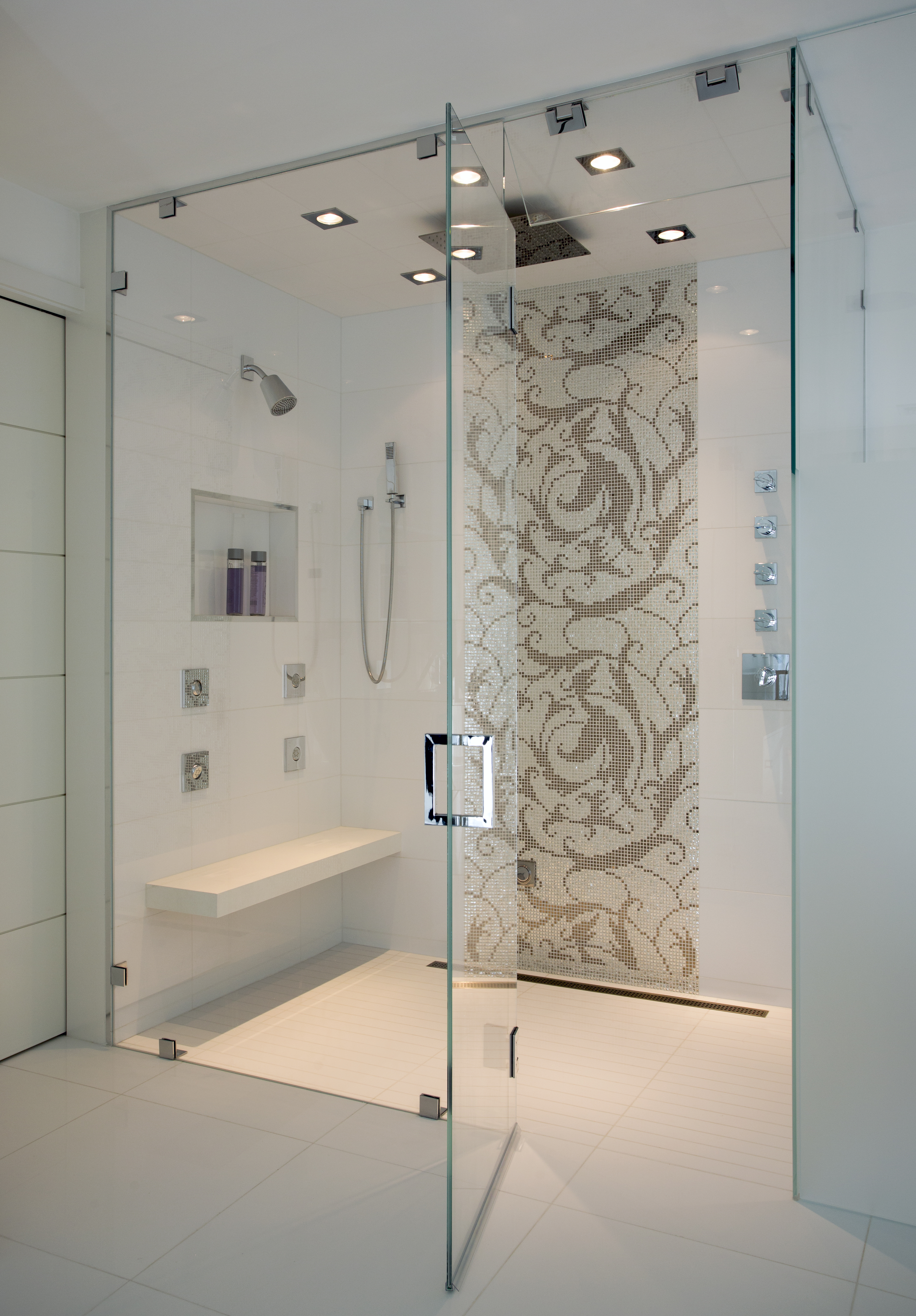 63-westcliff-road-weston-shower