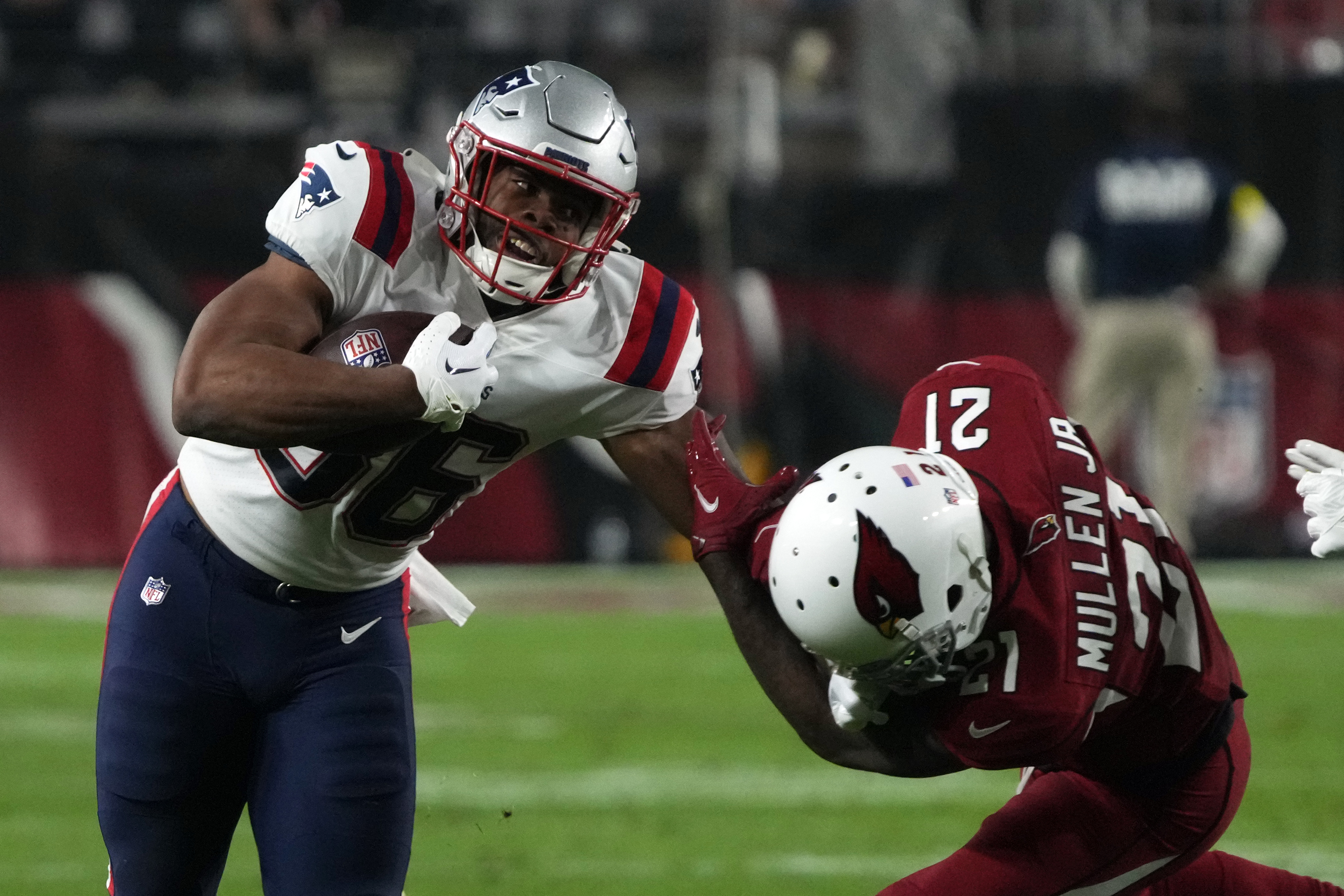 Rhamondre Stevenson becomes Patriots' first 1,000-yard rusher