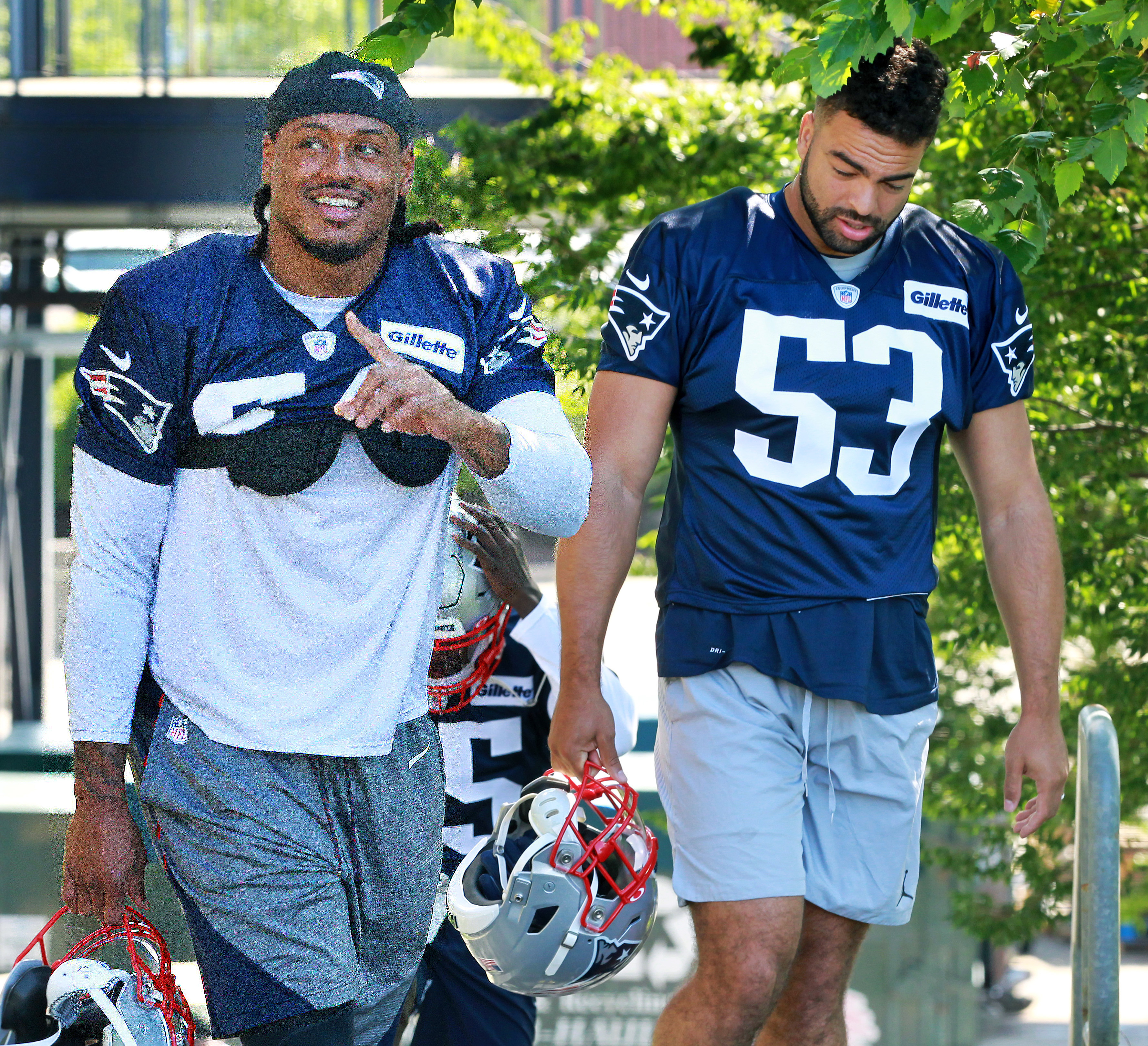 Linebackers Dont'a Hightower (left) and Kyle Van Noy are back with the Patriots for 2021.
