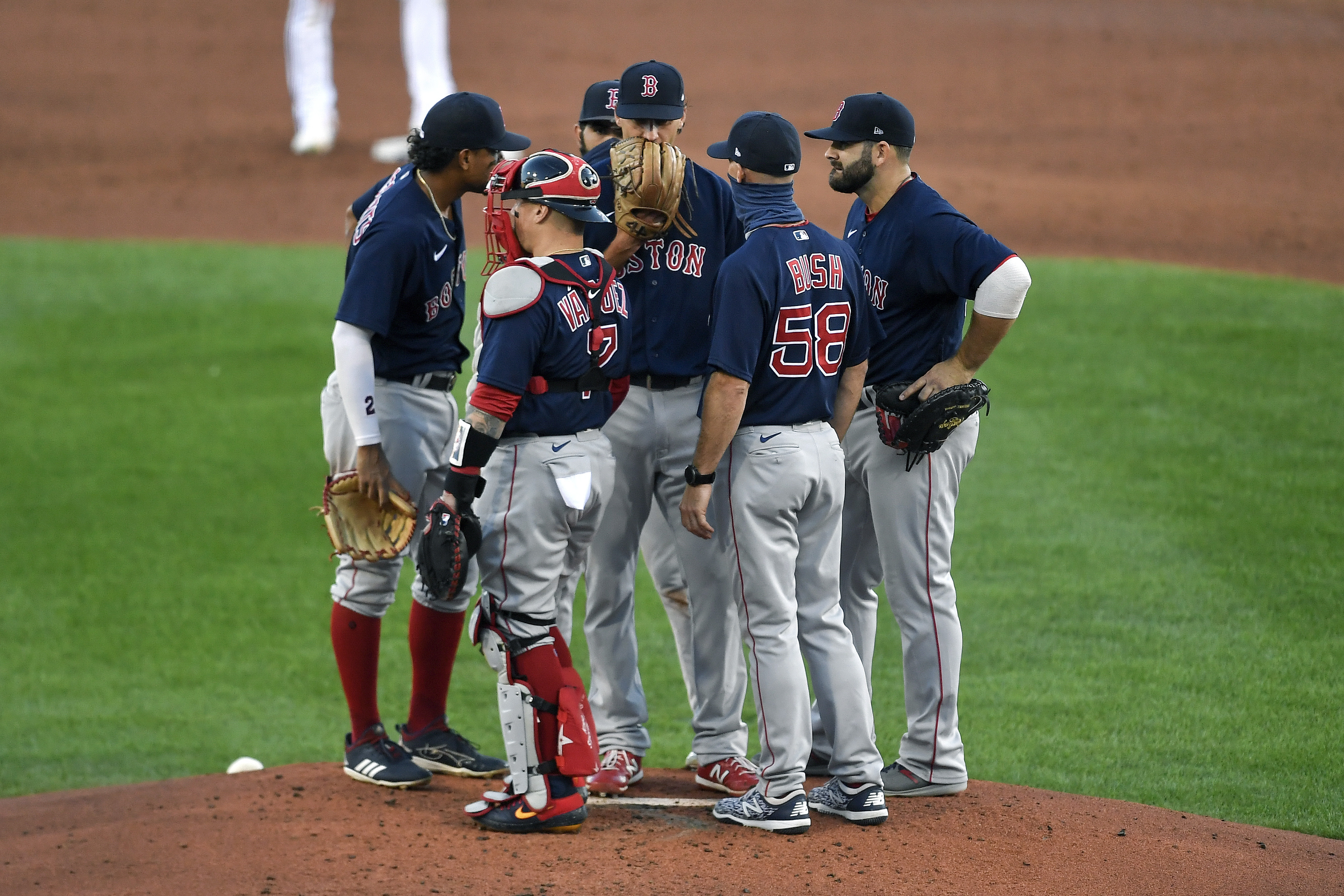 Former Brewers pitcher Dave Bush returns as Red Sox pitching coach