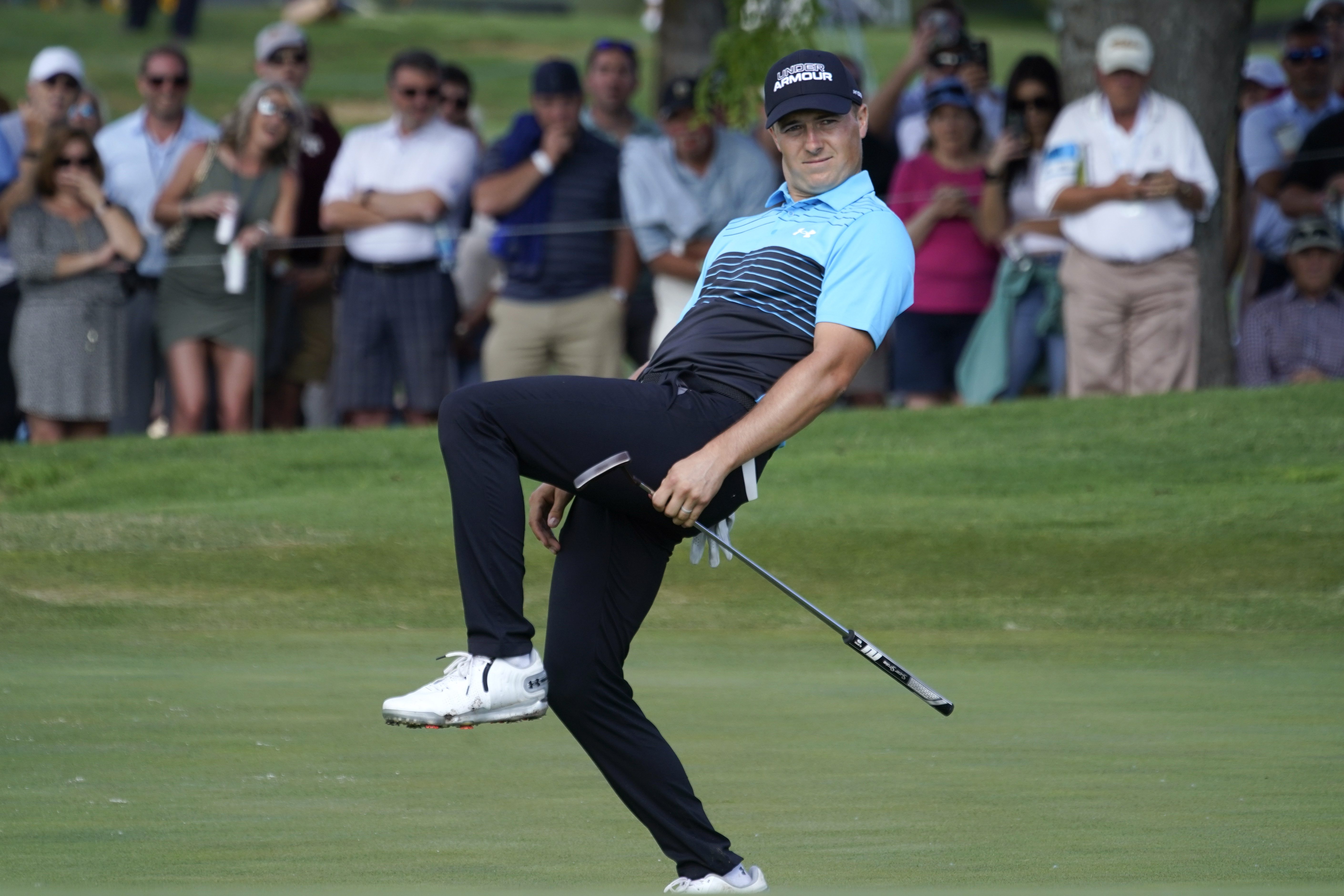 Jordan Spieth finished with a 9-under 63 Thursday.