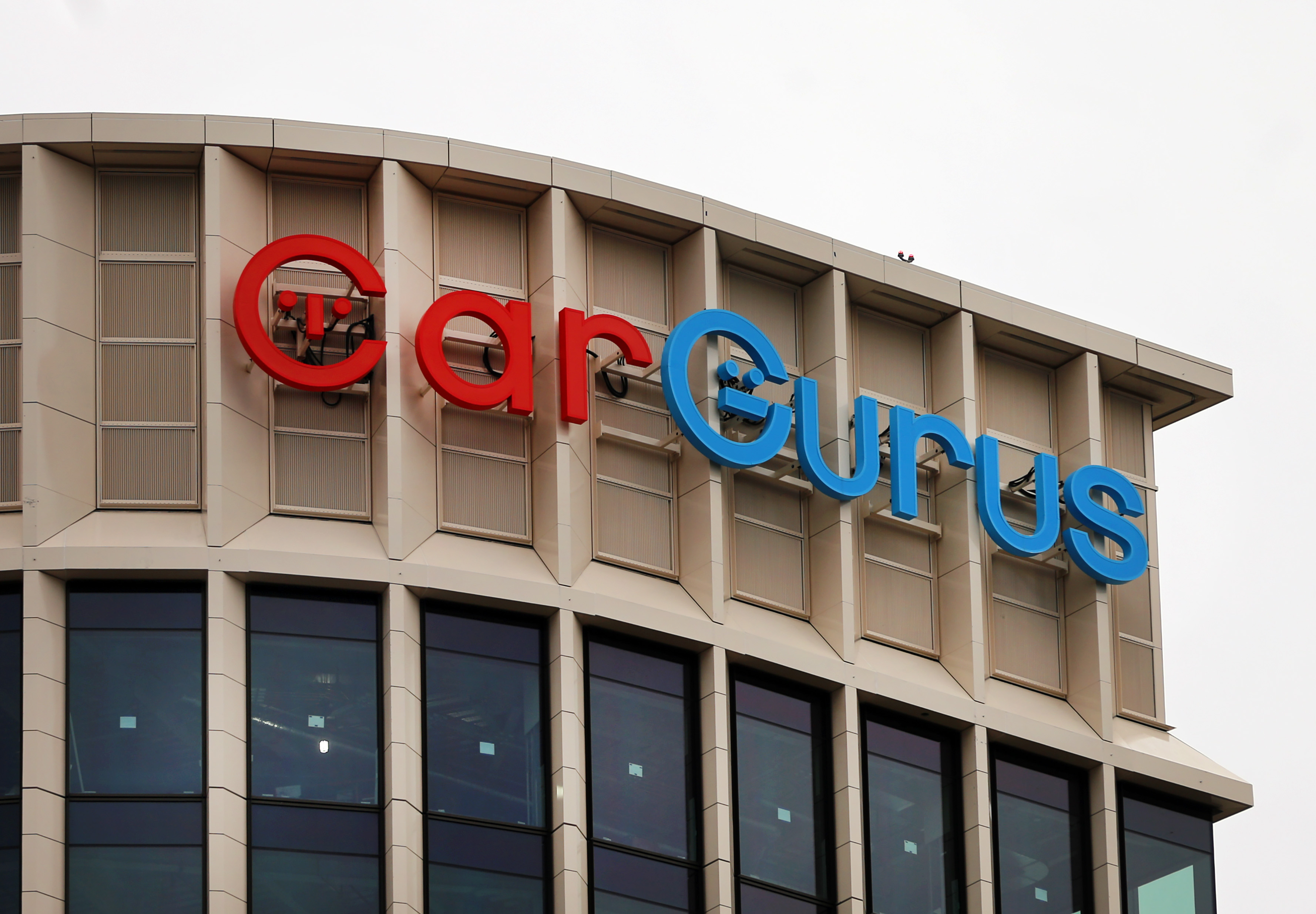 CarGurus to more quickly acquire rest of CarOffer - The Boston Globe